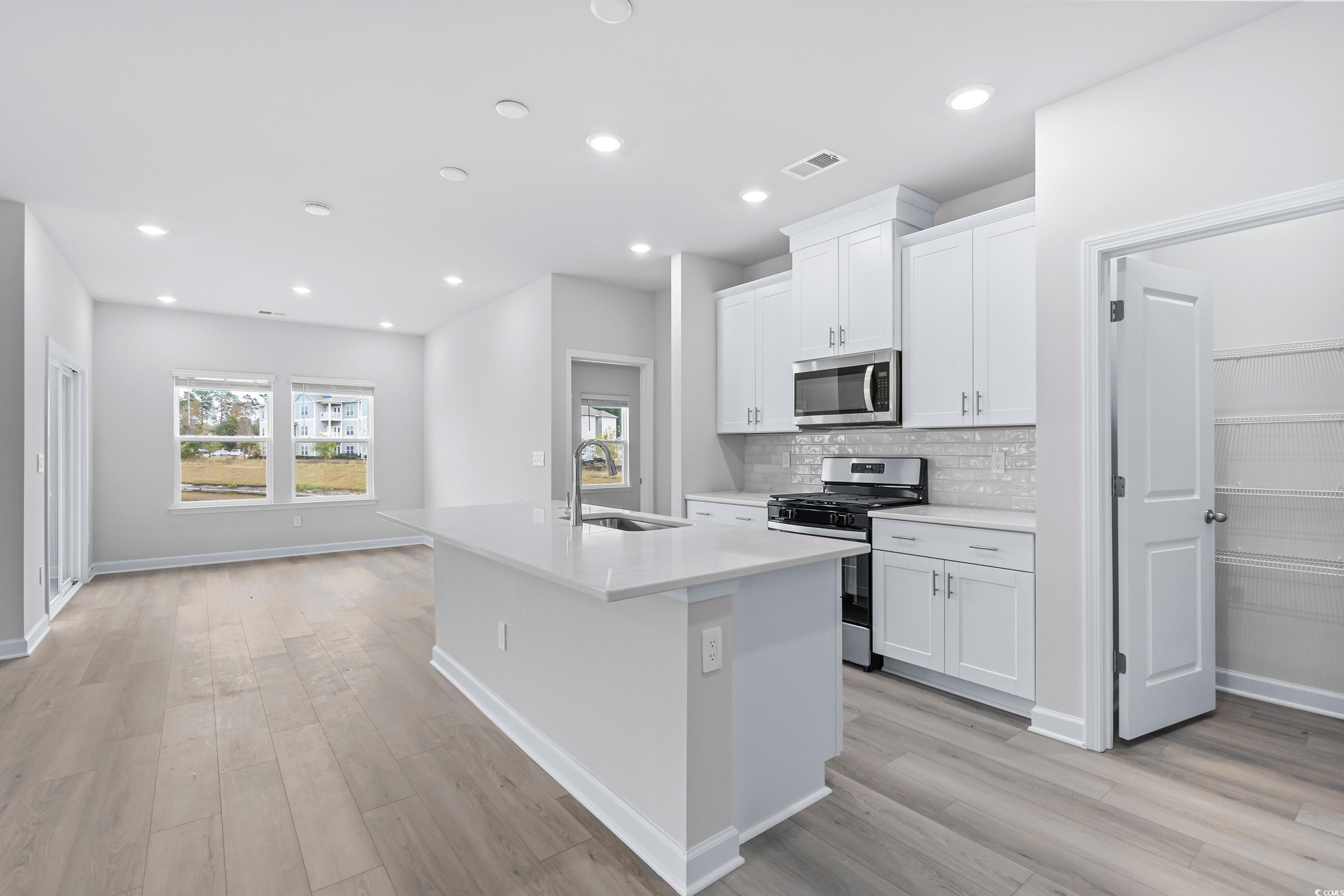 8605 Pinnacle Cove Way