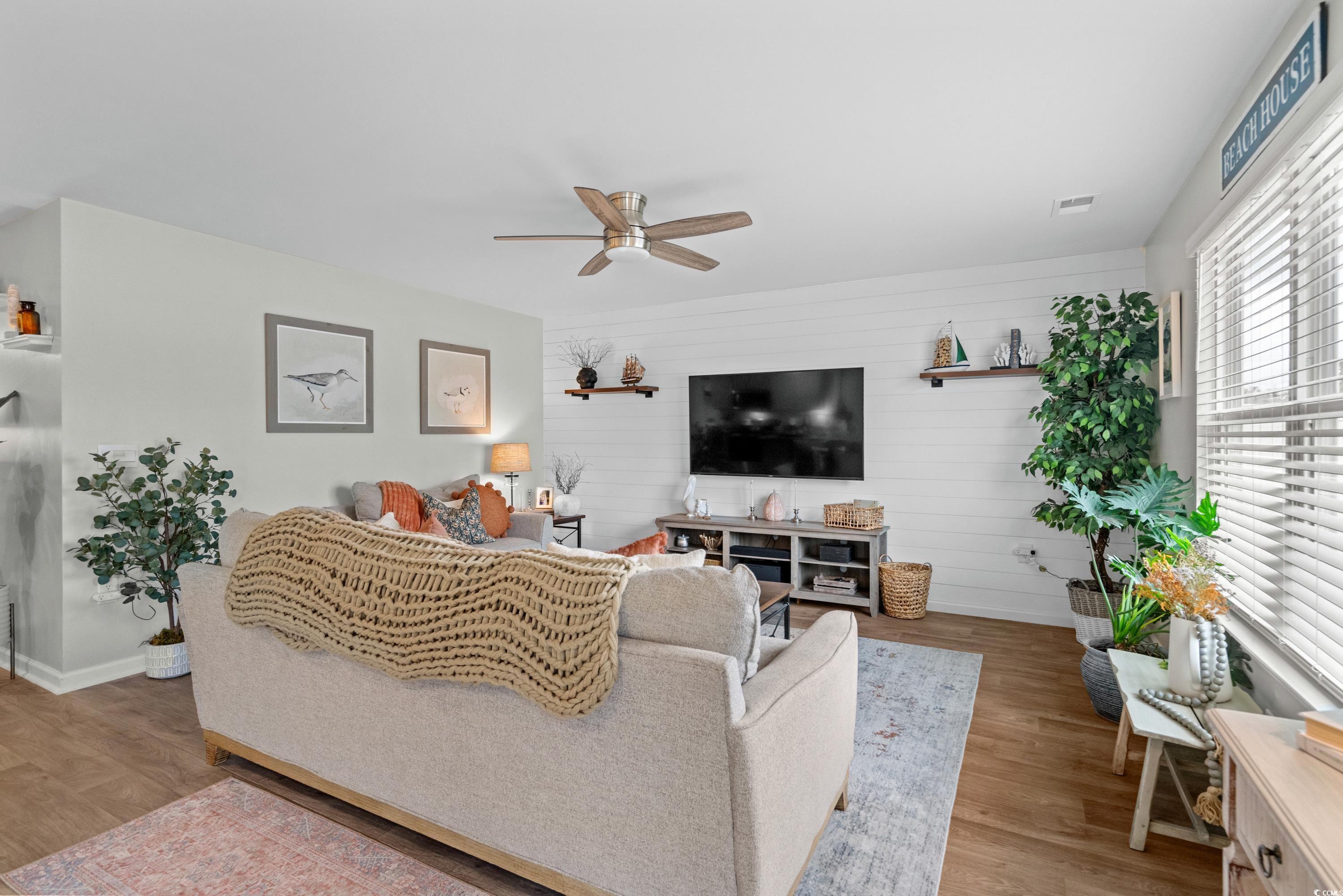 123 Clover Walk Dr.