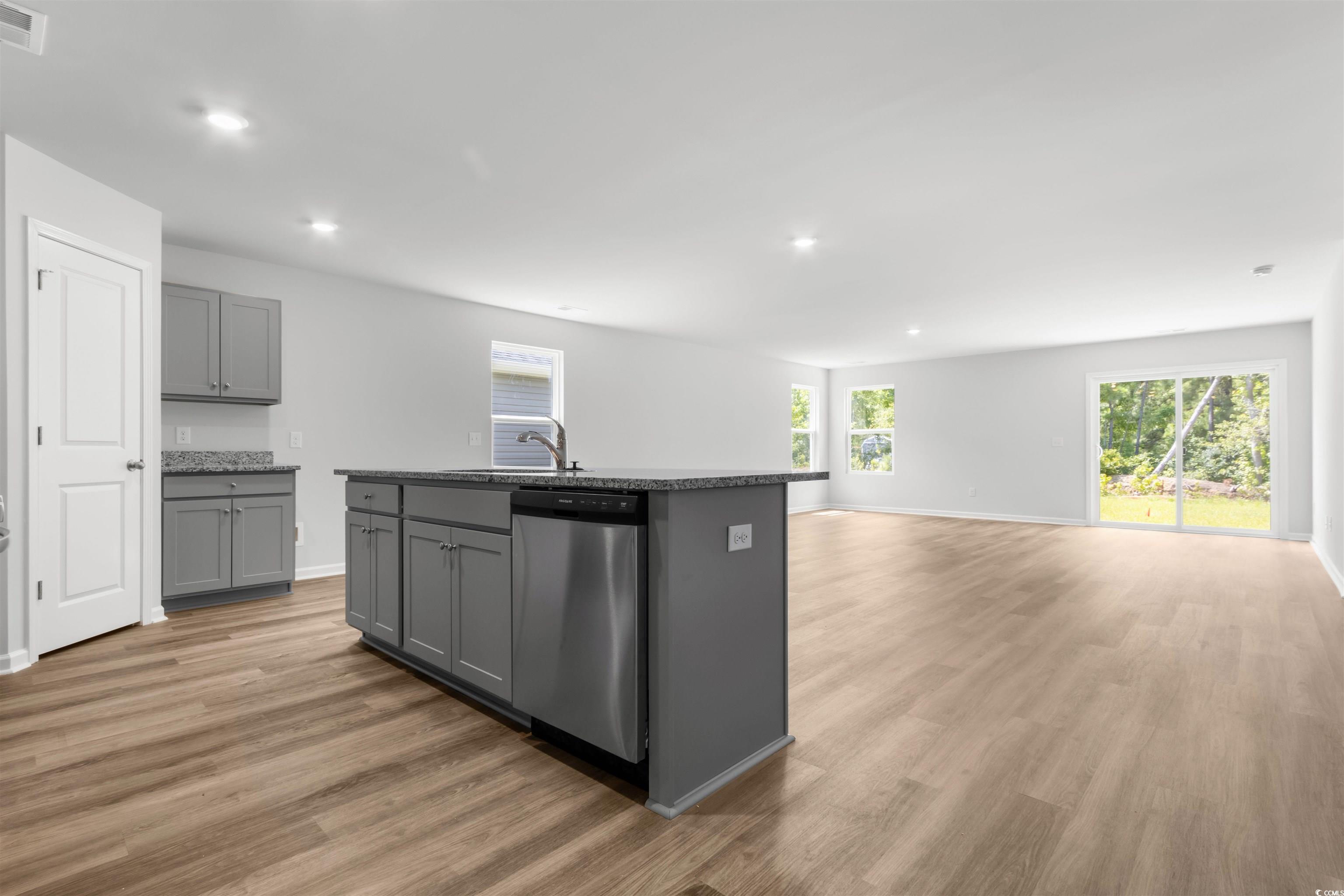 1044 Kinness Dr.