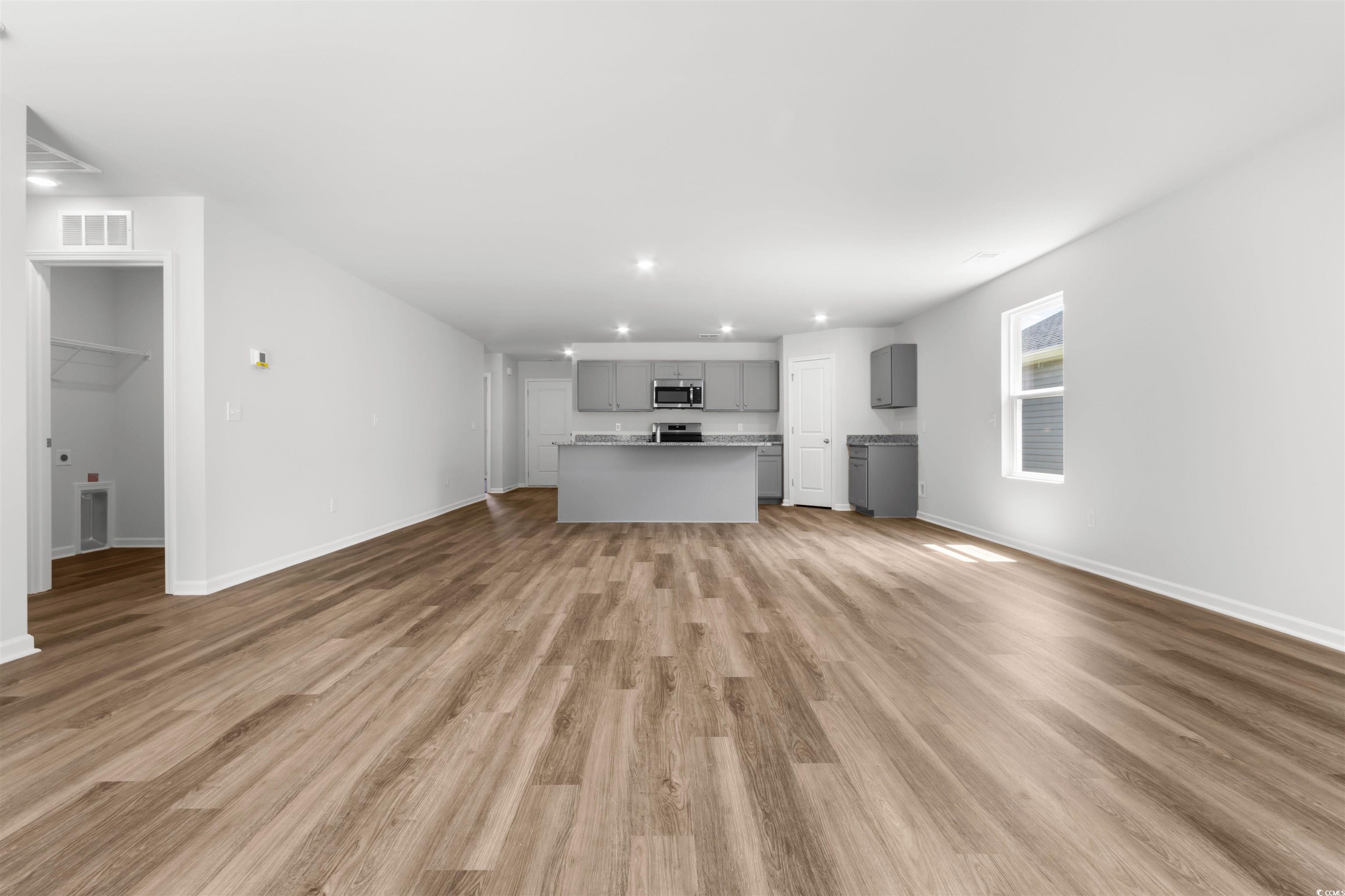 1044 Kinness Dr.
