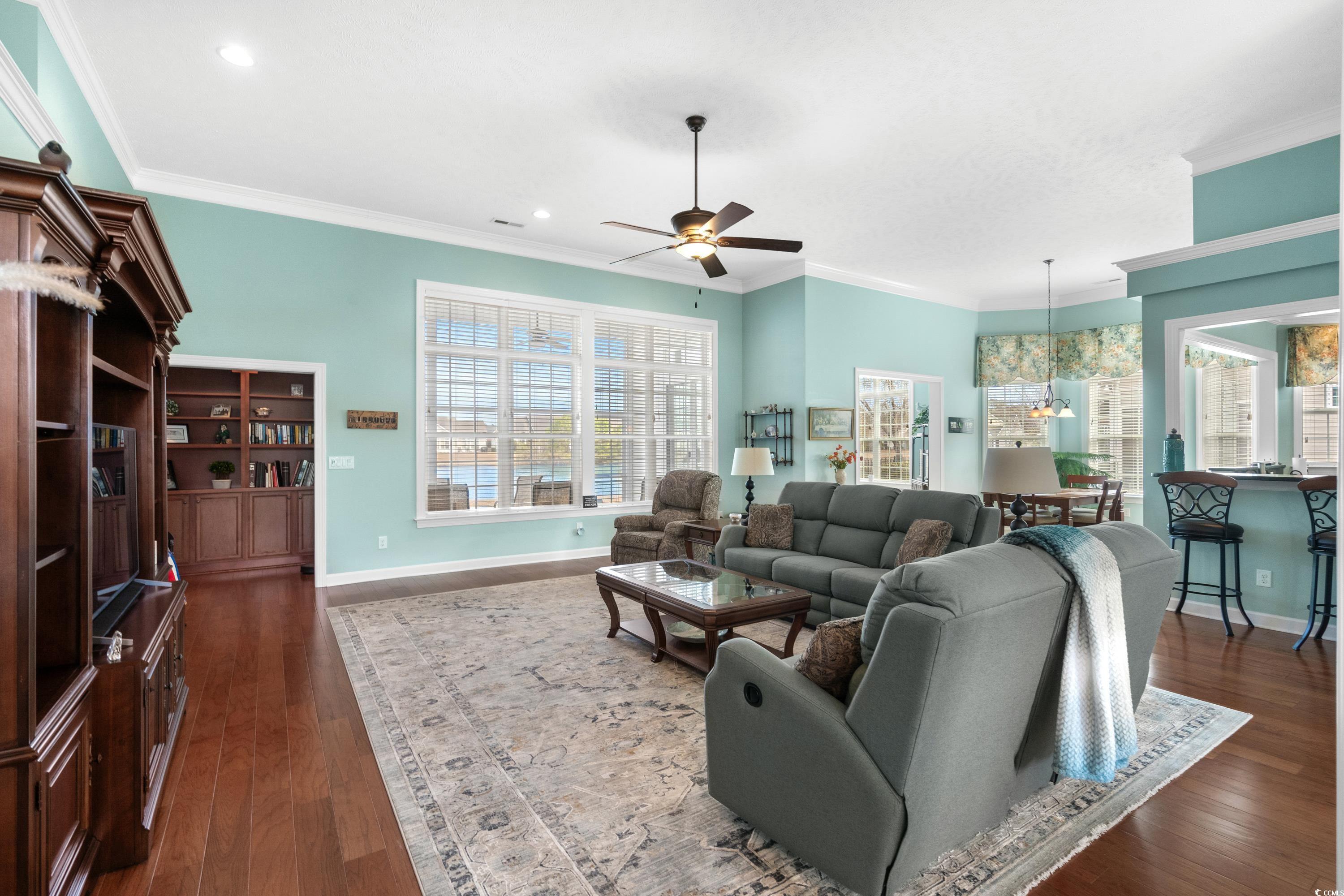 862 Edgewater Dr.