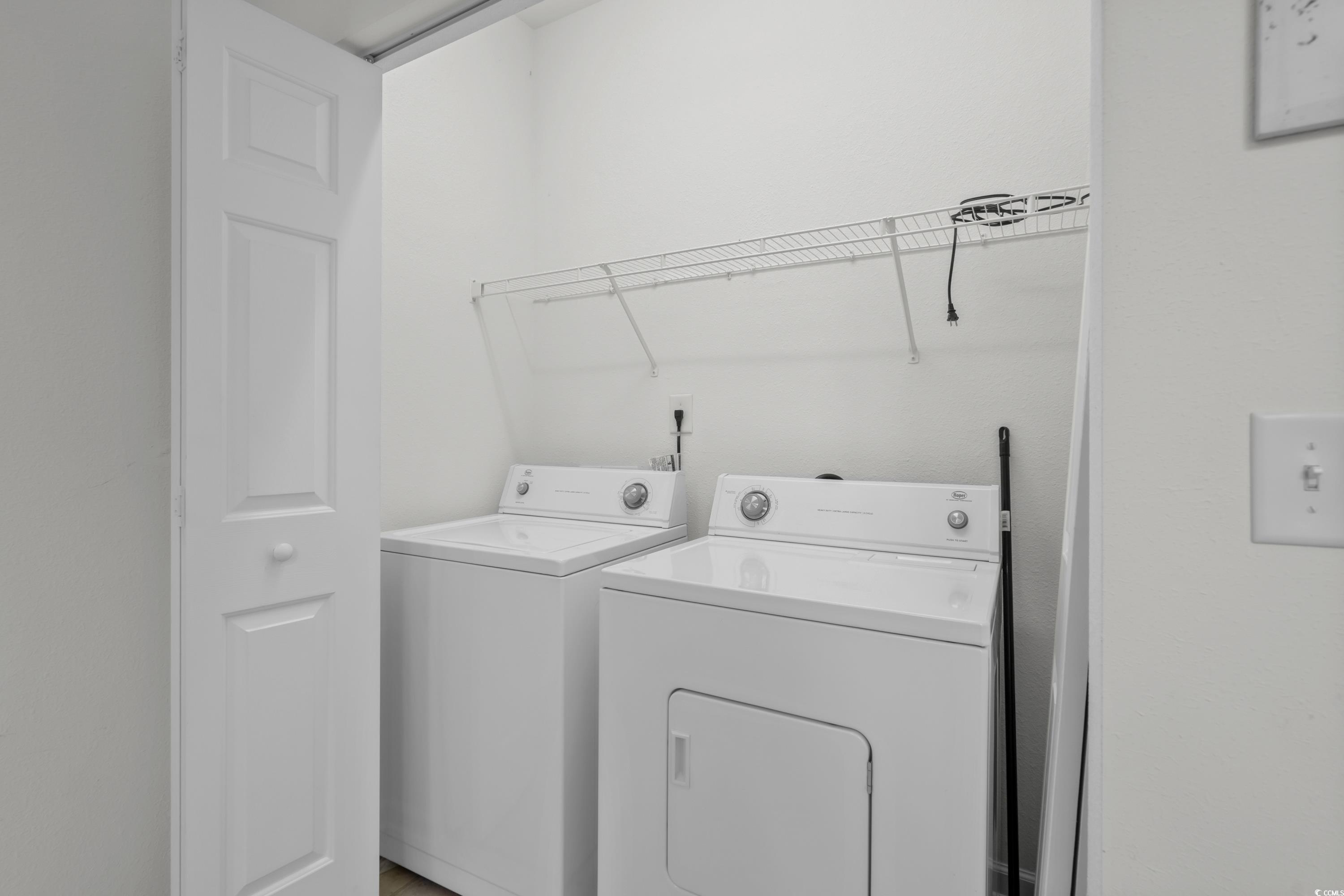 151 Chenoa Dr. Unit: 35-E