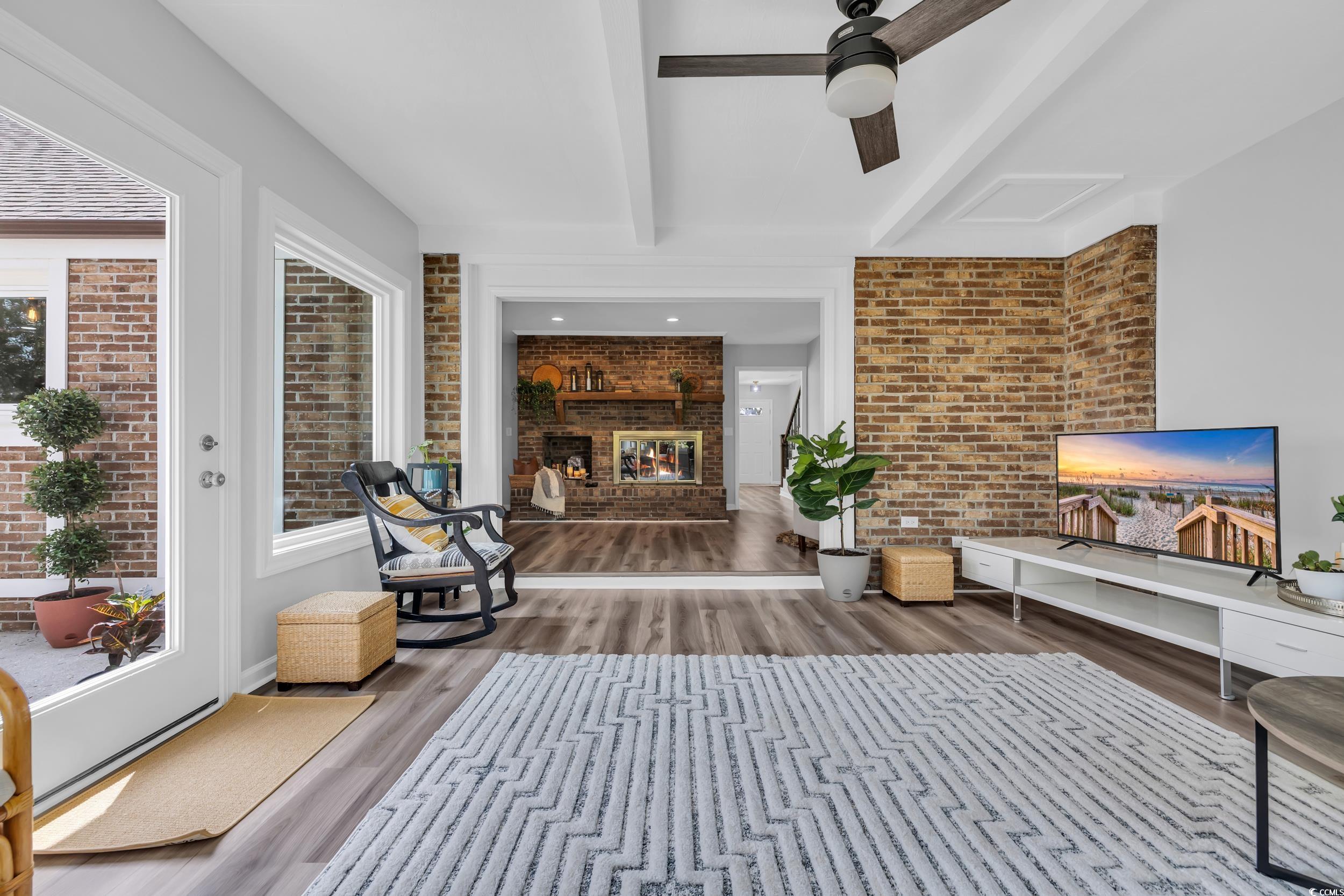 1625 Deer Park Ln.
