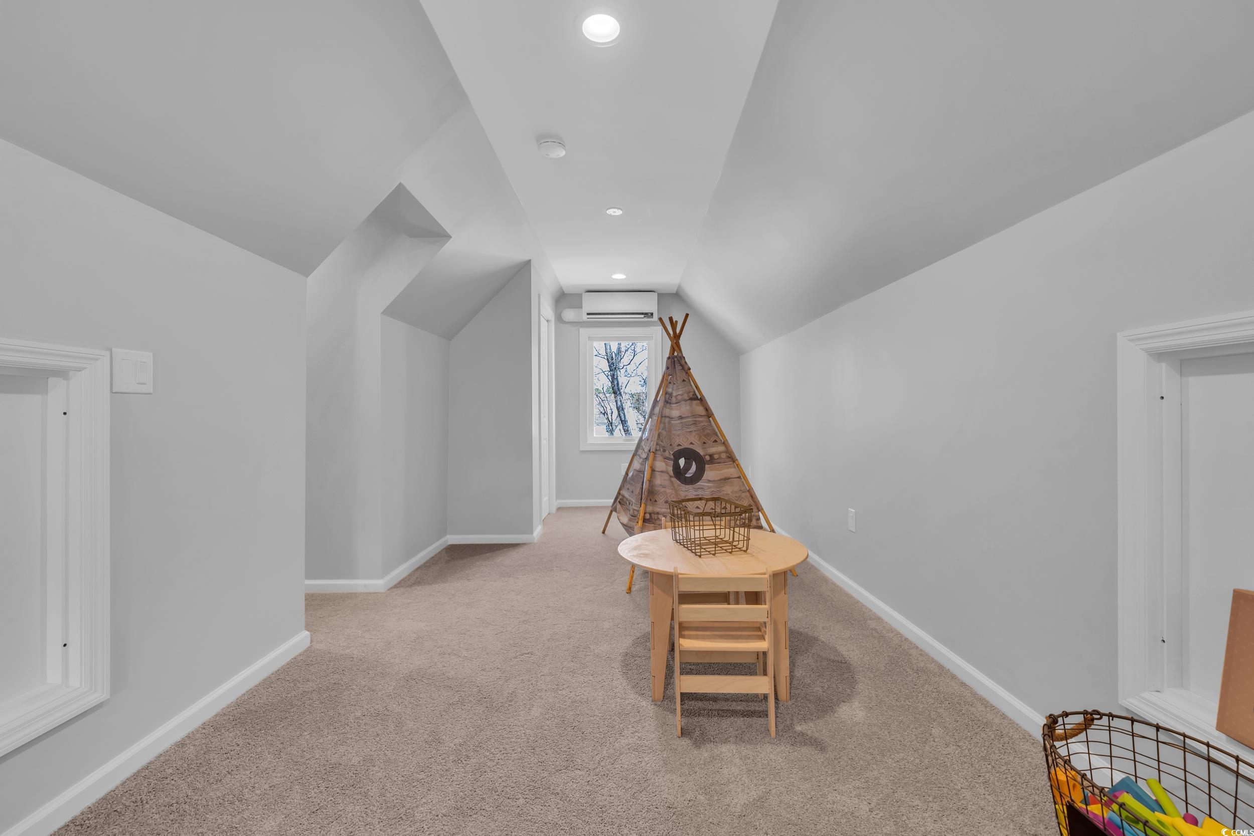 1625 Deer Park Ln.