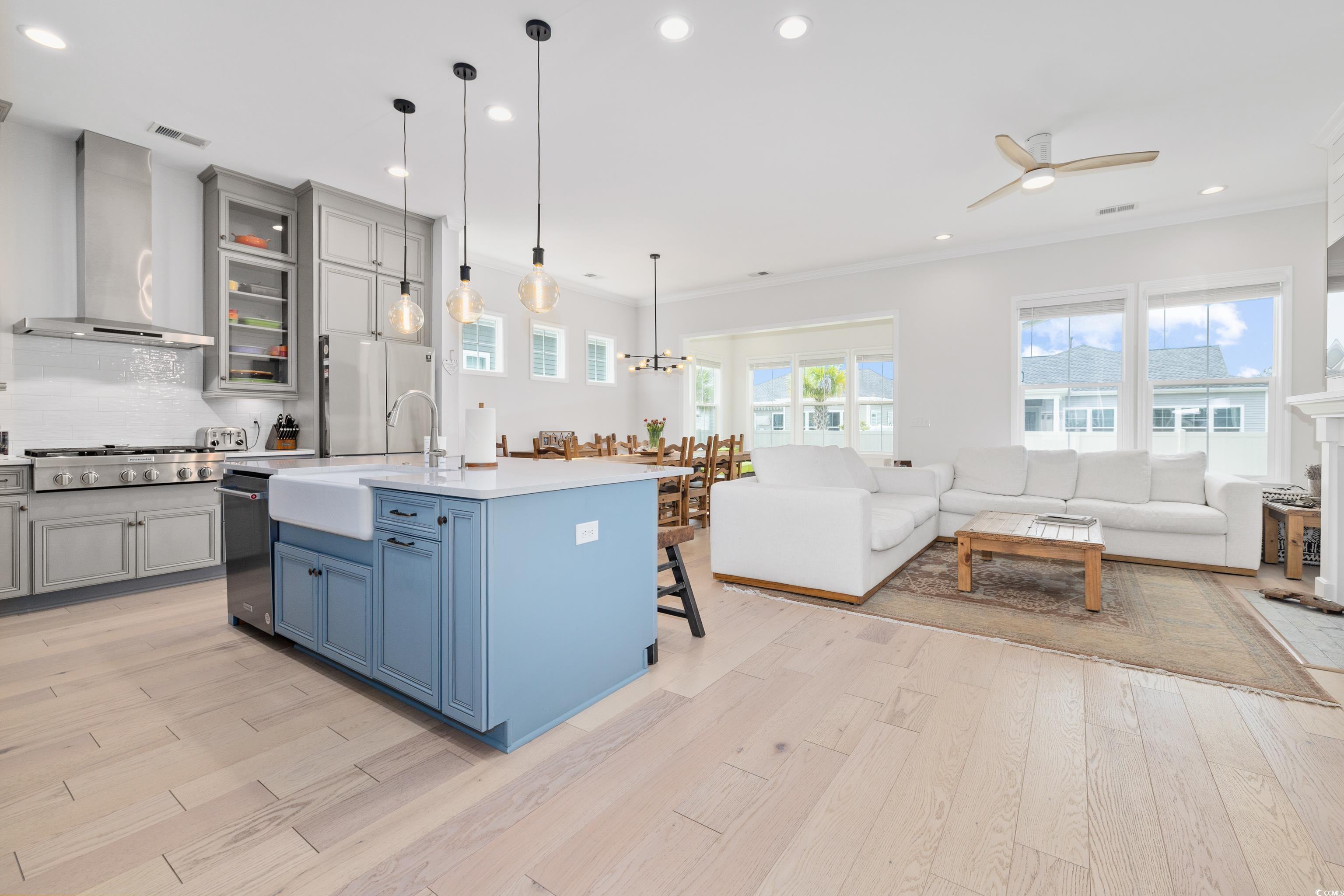 6304 Chadderton Circle