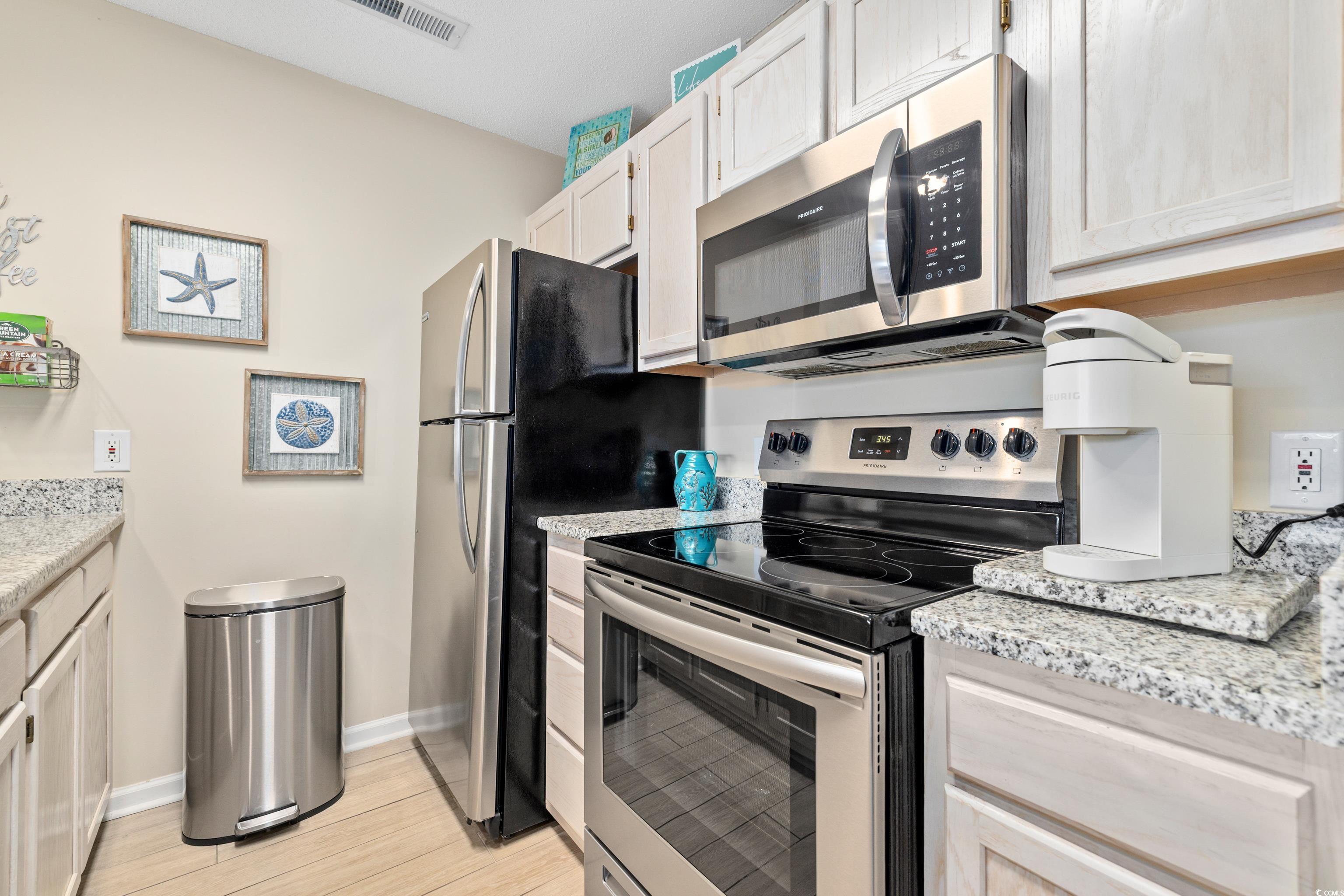 204 Landing Rd. Unit: E