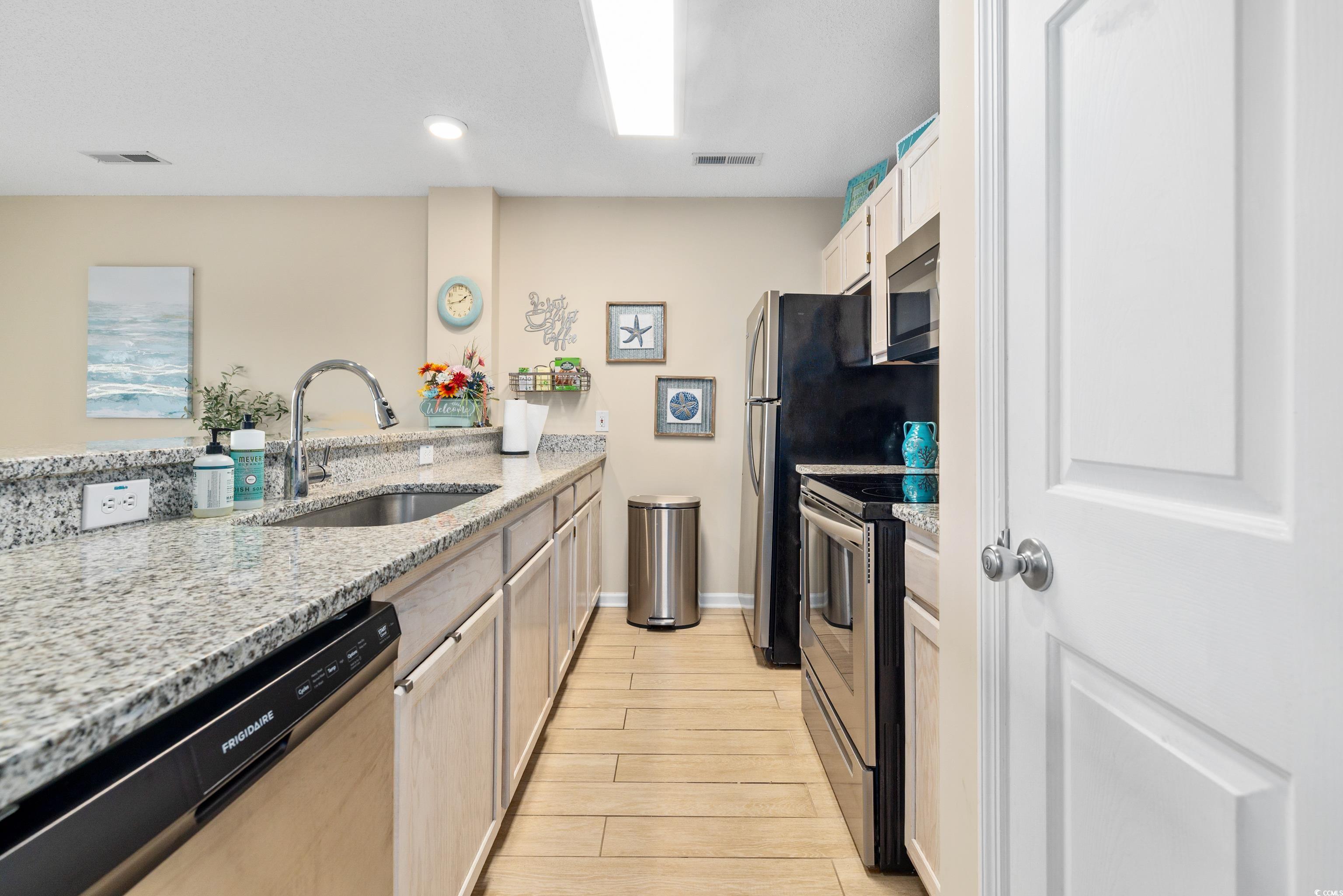 204 Landing Rd. Unit: E