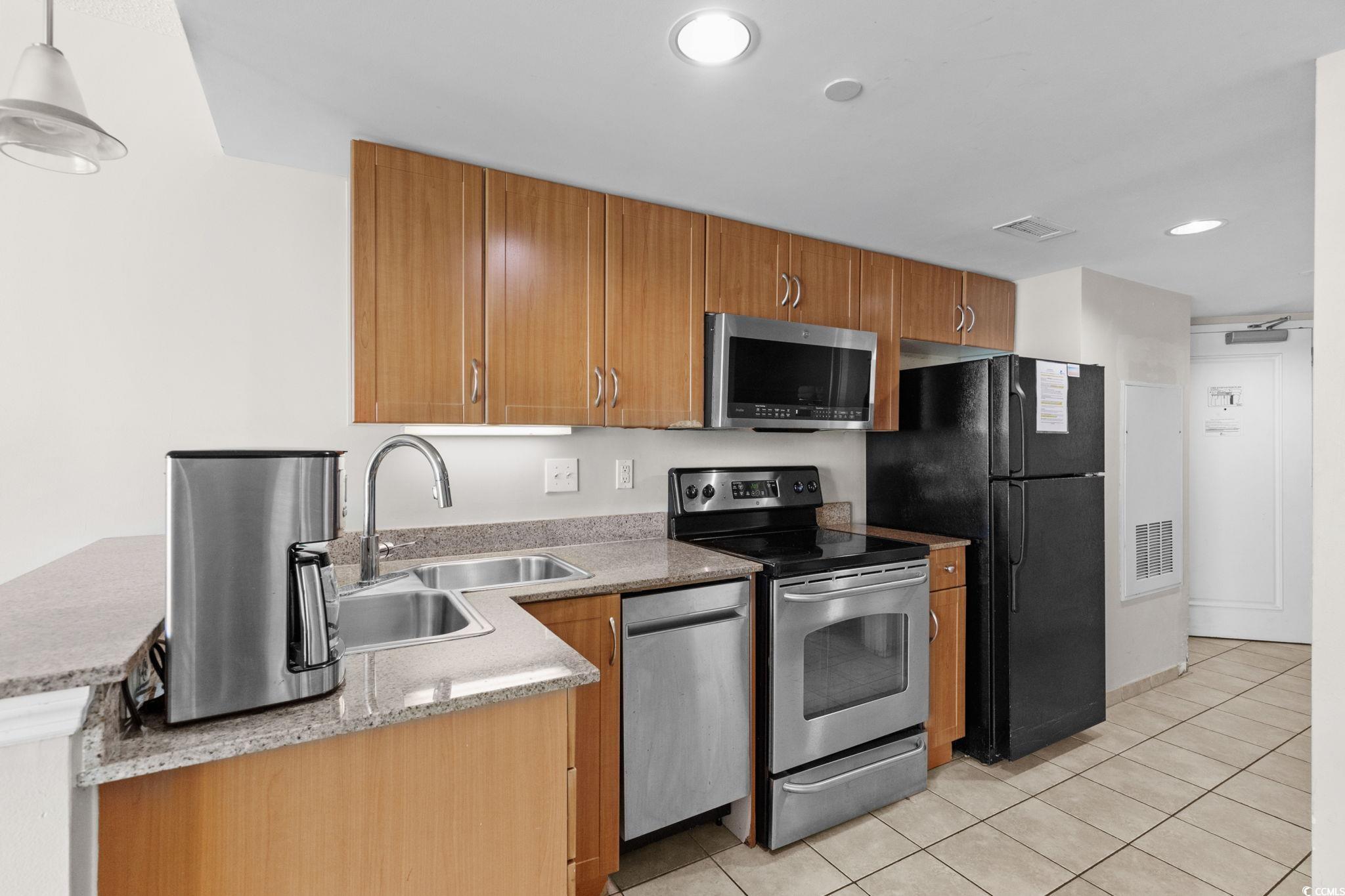 201 S Ocean Blvd. Unit: 807