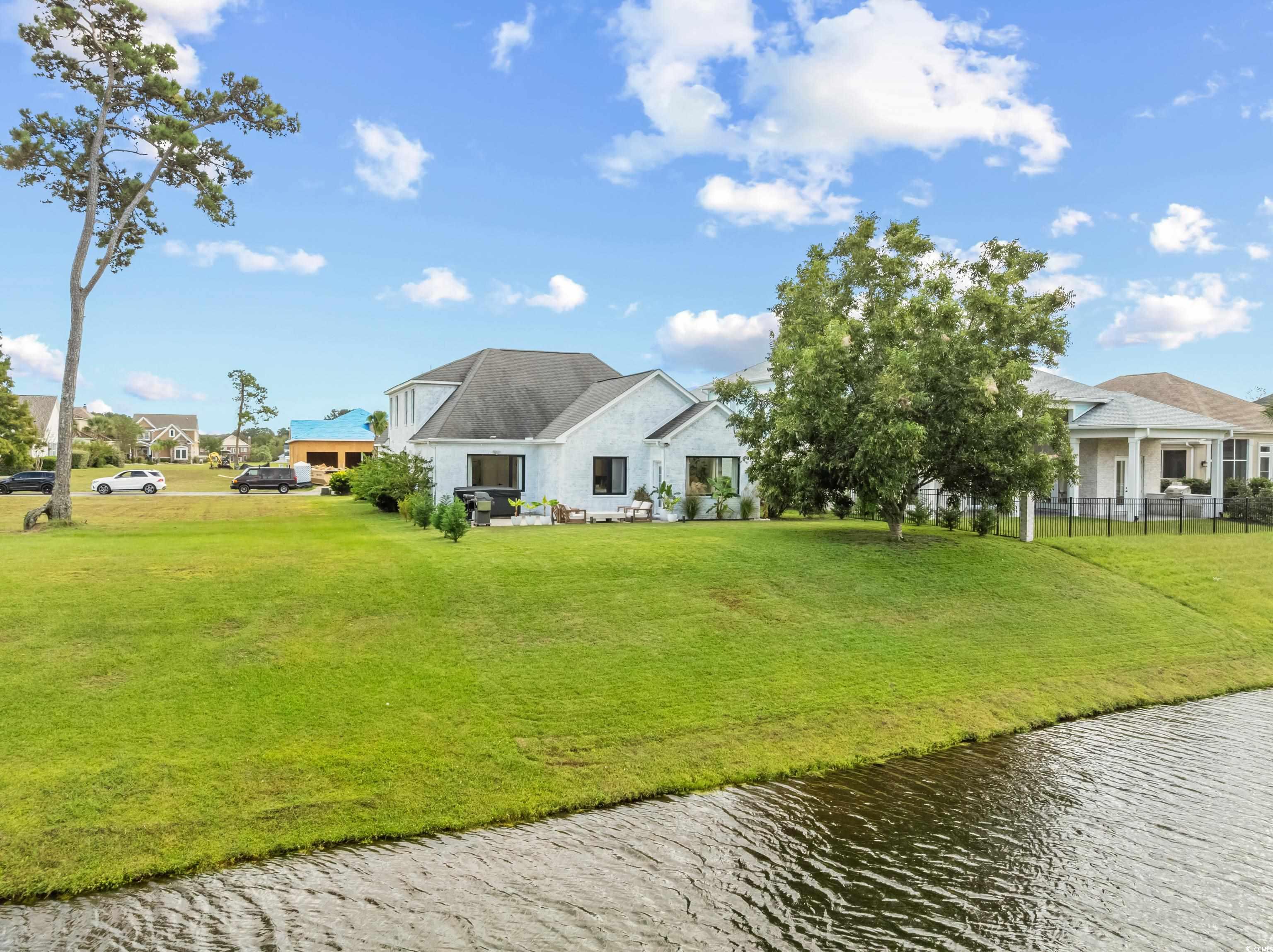 987 Shipmaster Ave.