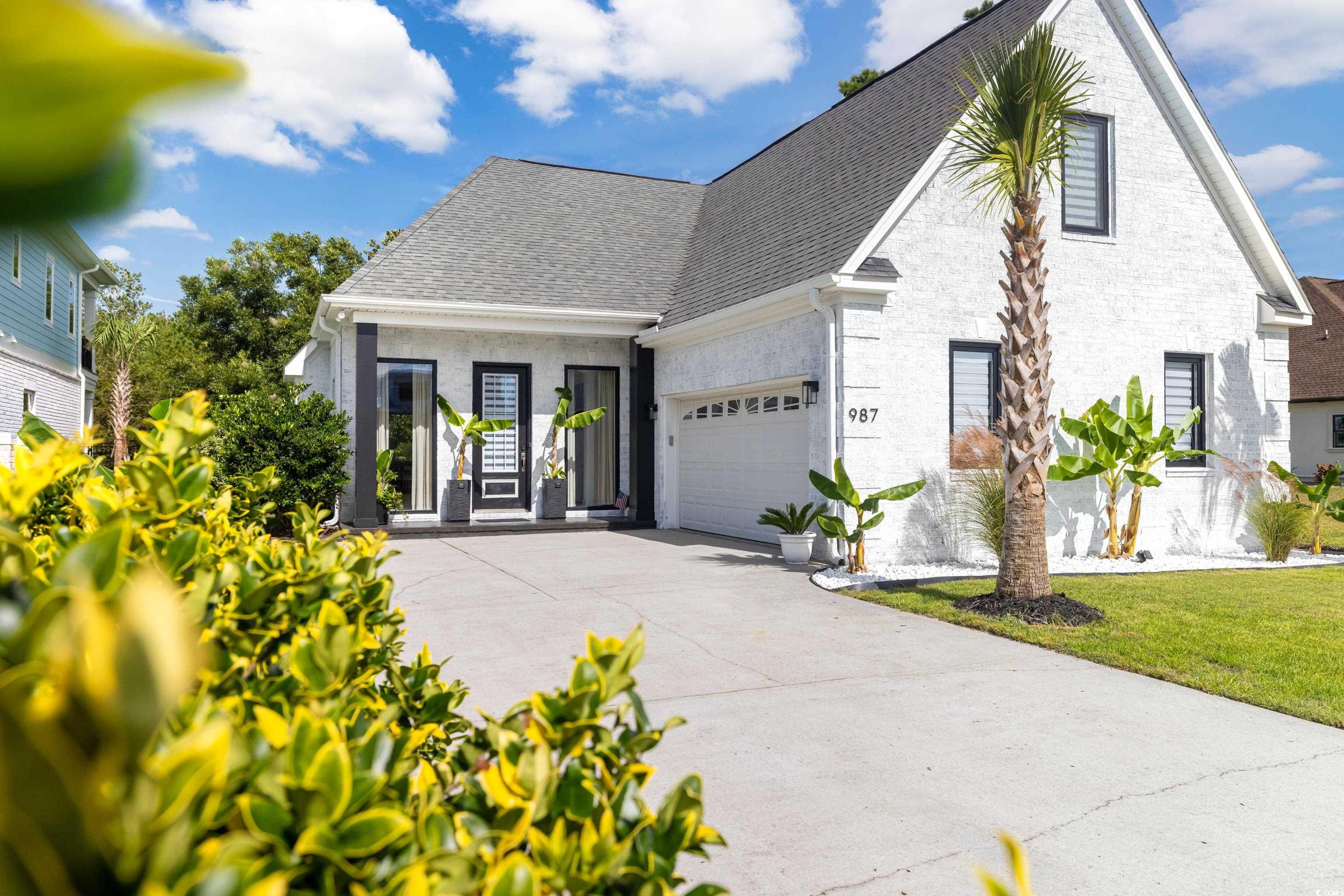 987 Shipmaster Ave.