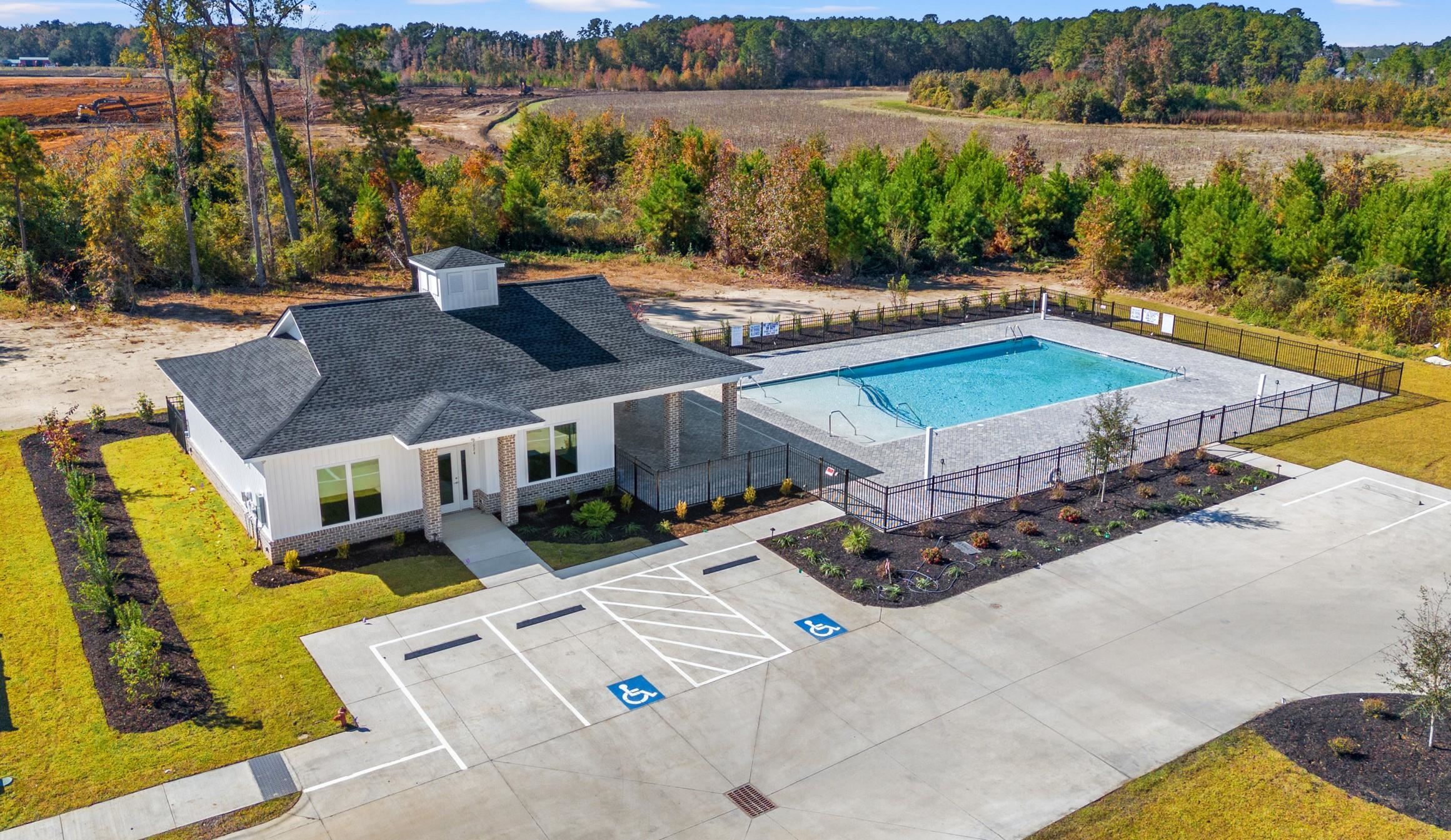 955 Woodside Dr.