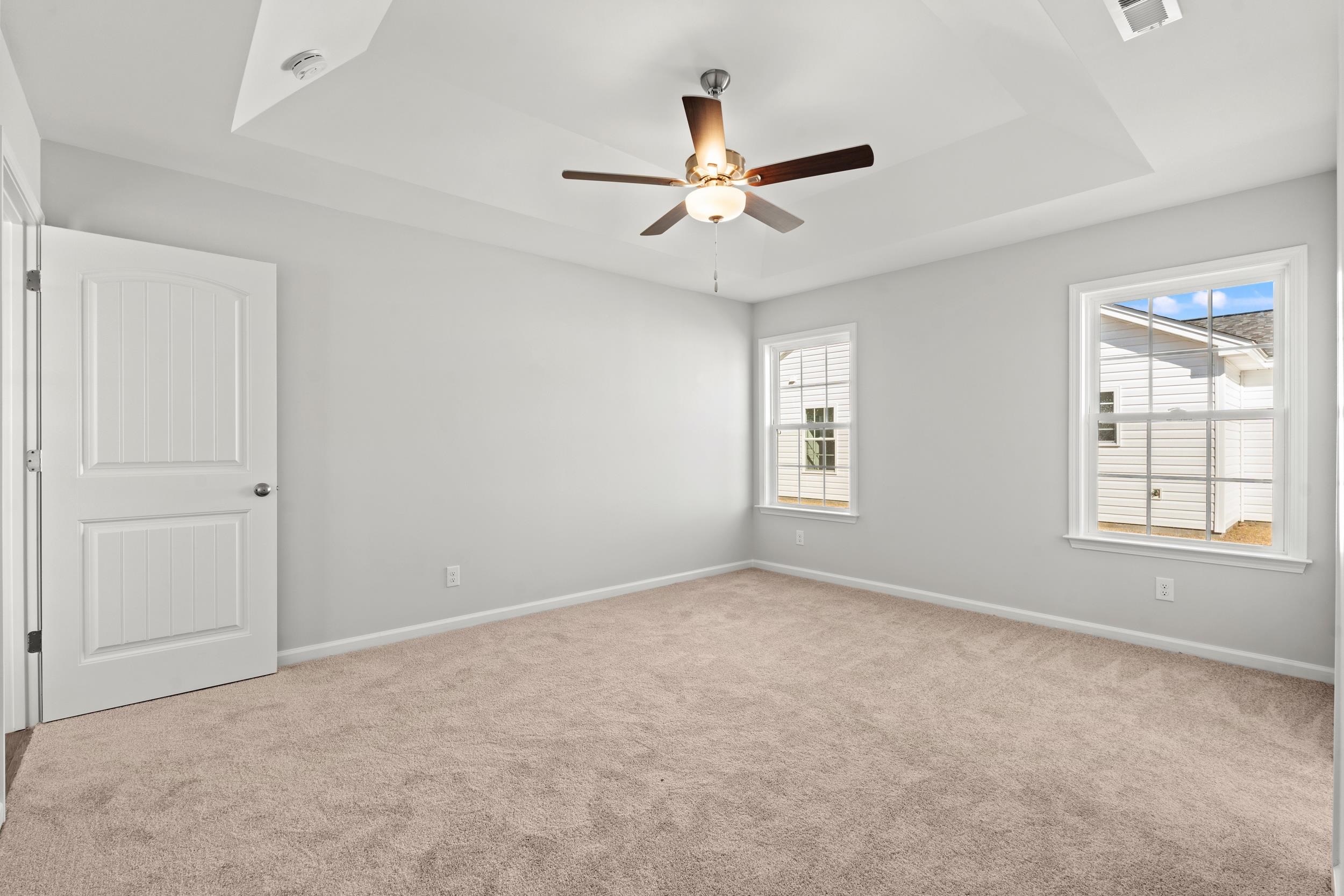 955 Woodside Dr.