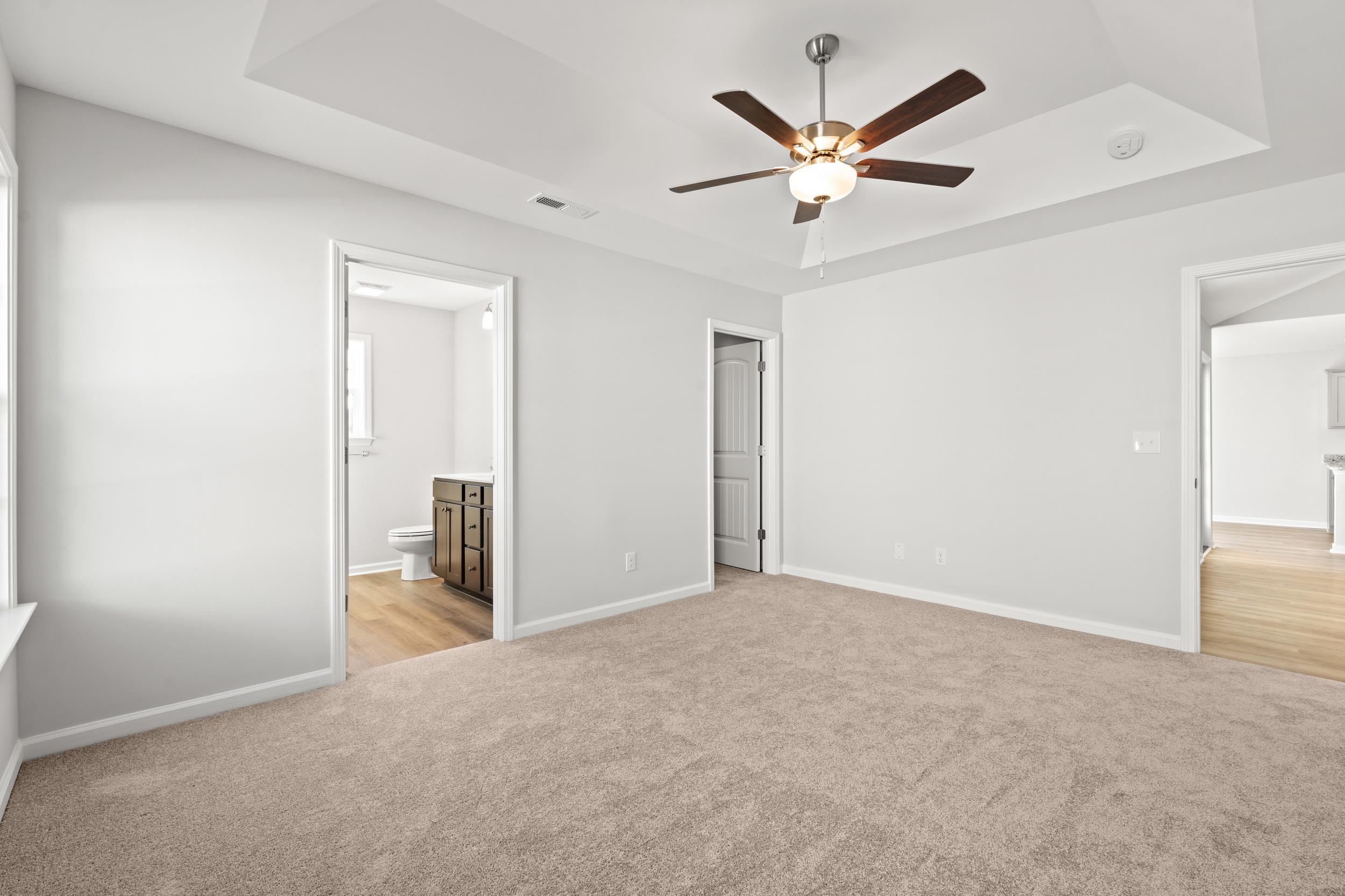 955 Woodside Dr.