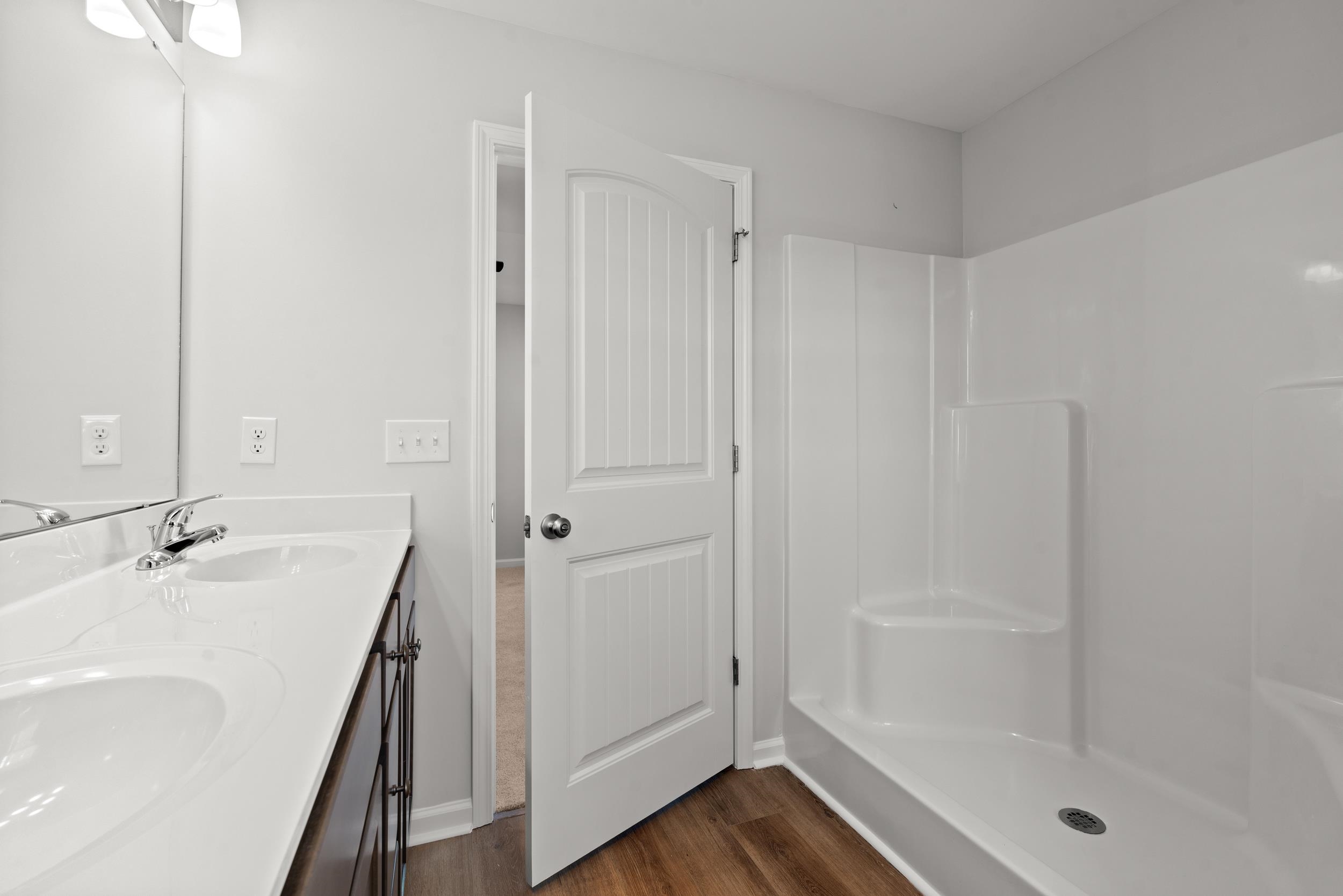 955 Woodside Dr.