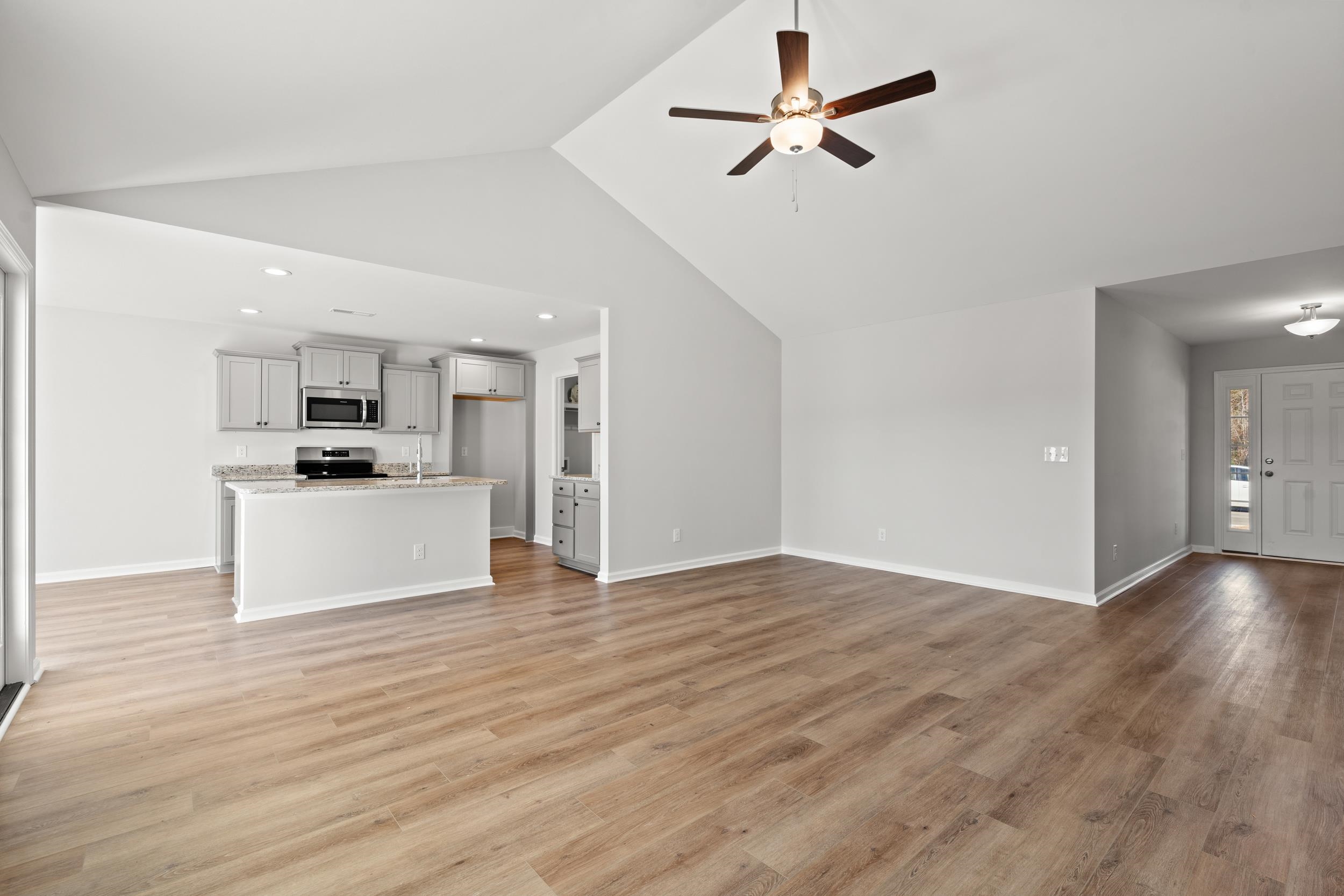 955 Woodside Dr.