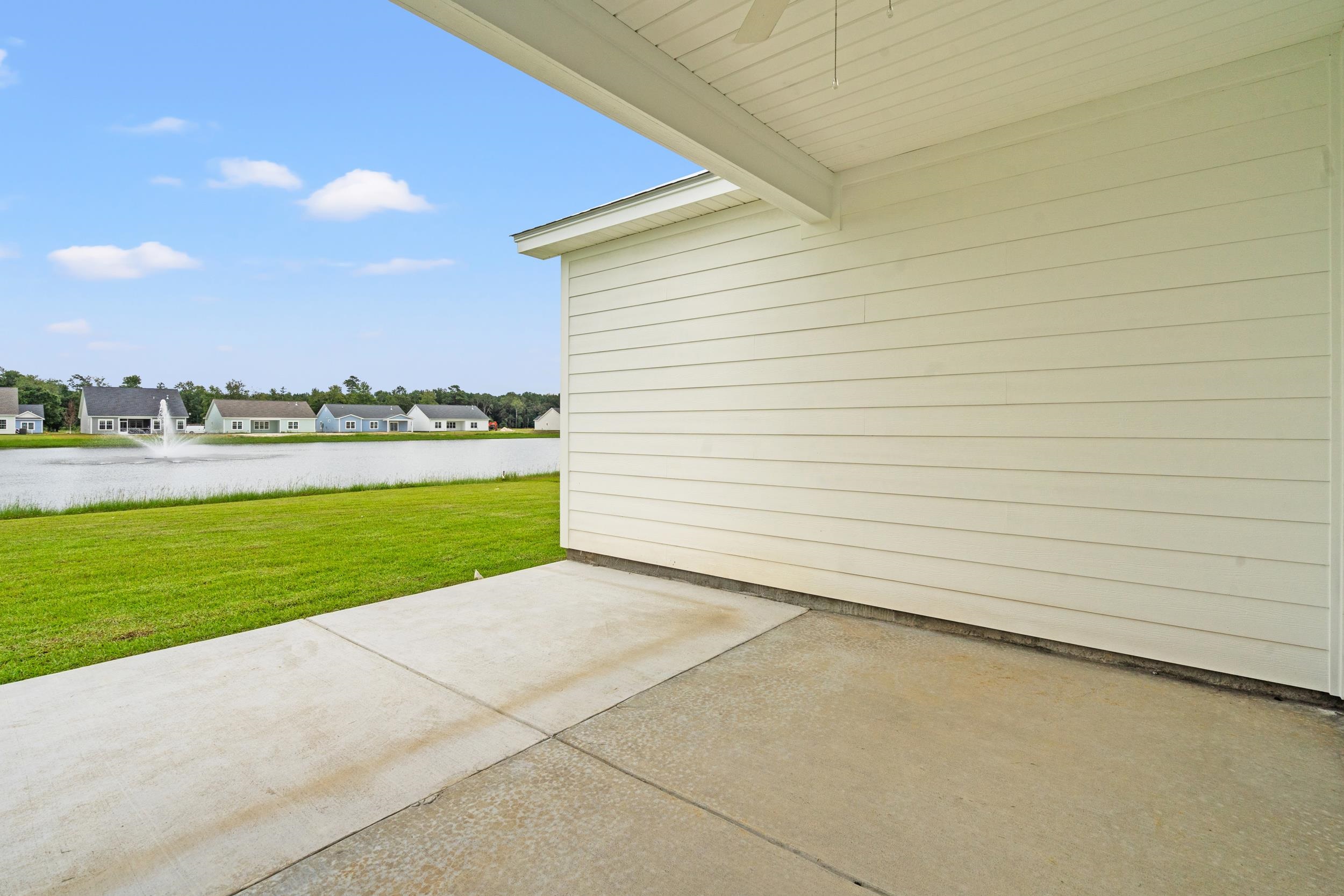 955 Woodside Dr.