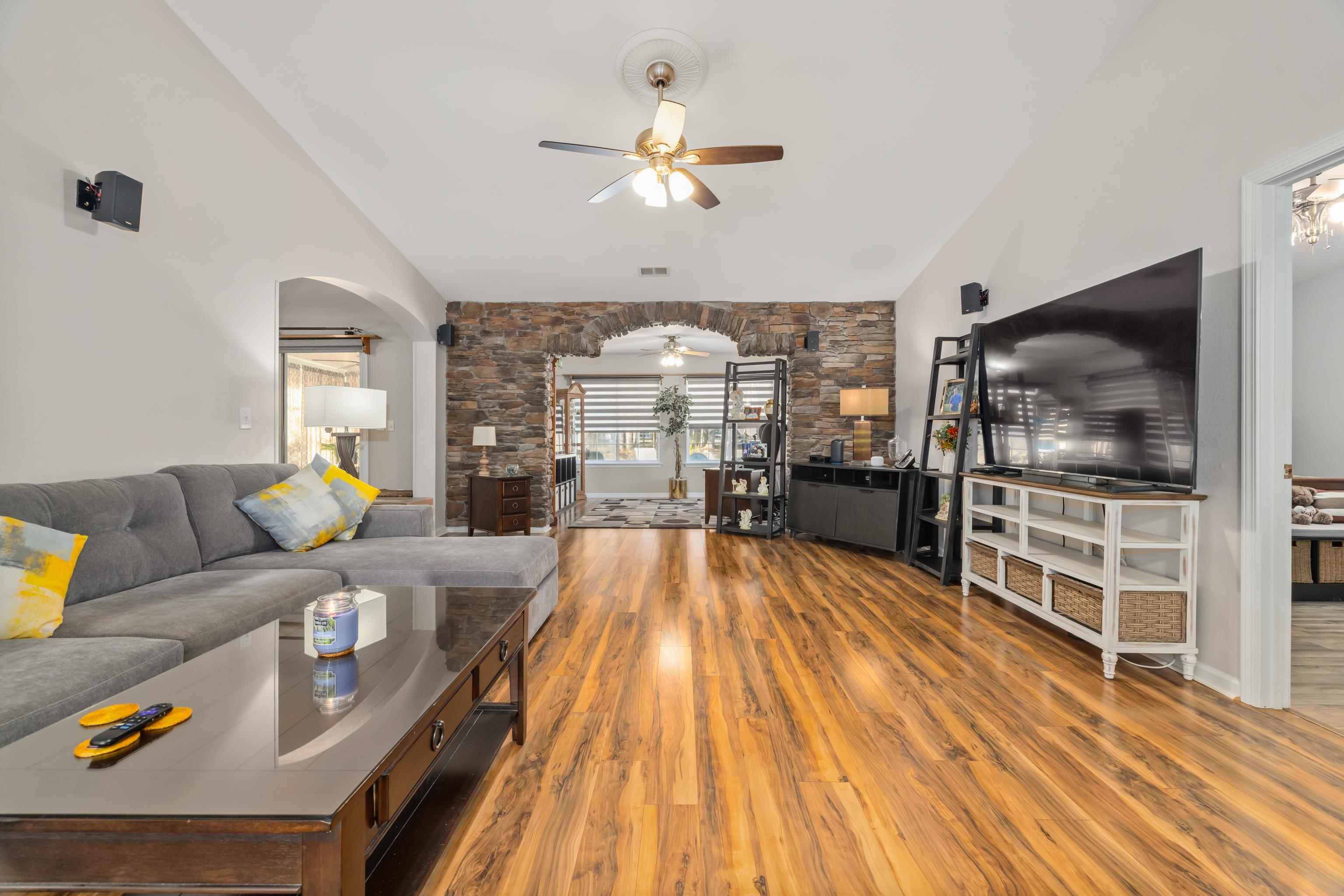 328 McKendree Ln.