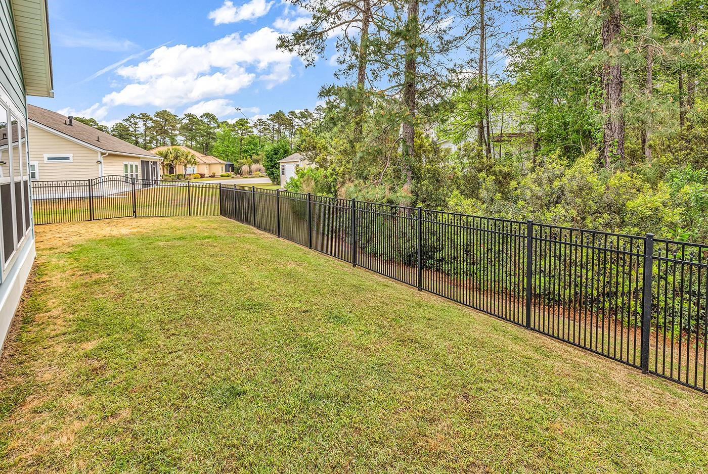 1207 Ficus Dr.