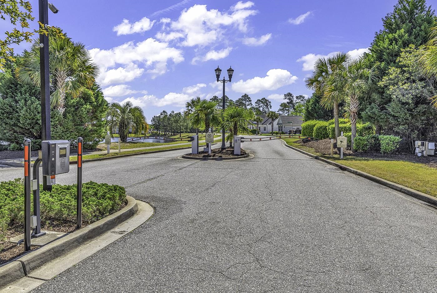 1207 Ficus Dr.