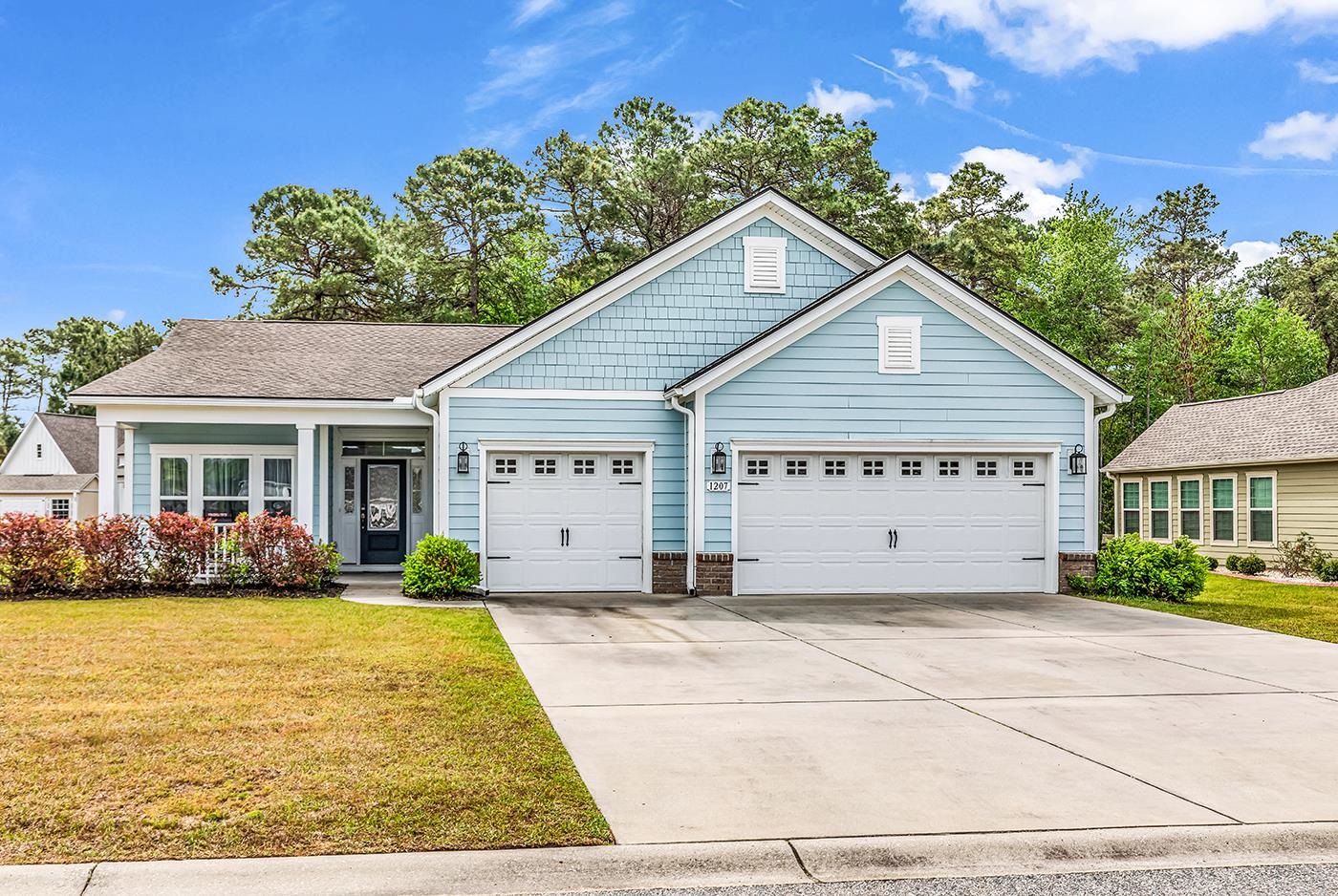 1207 Ficus Dr.