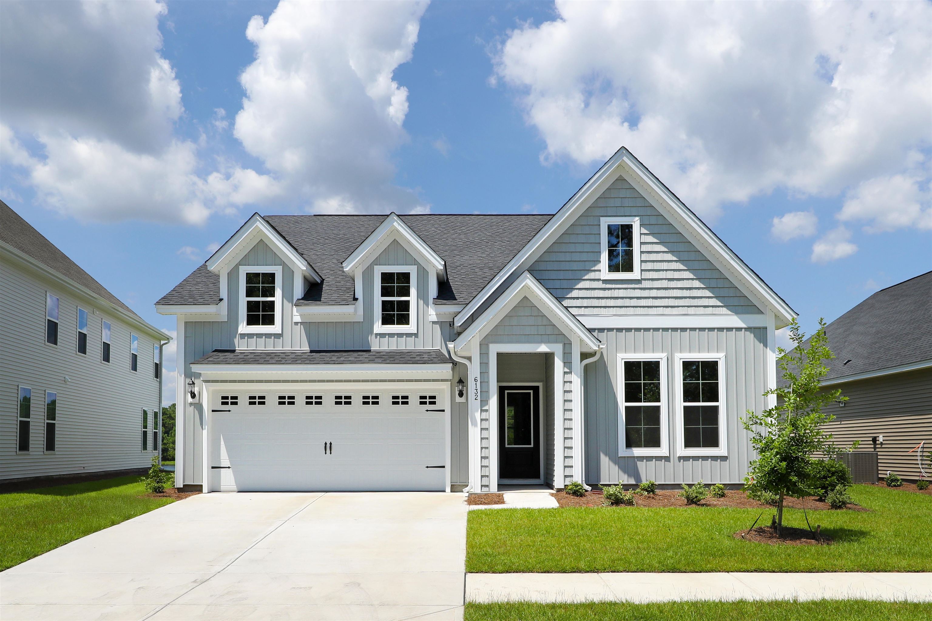 6132 Zoe Way