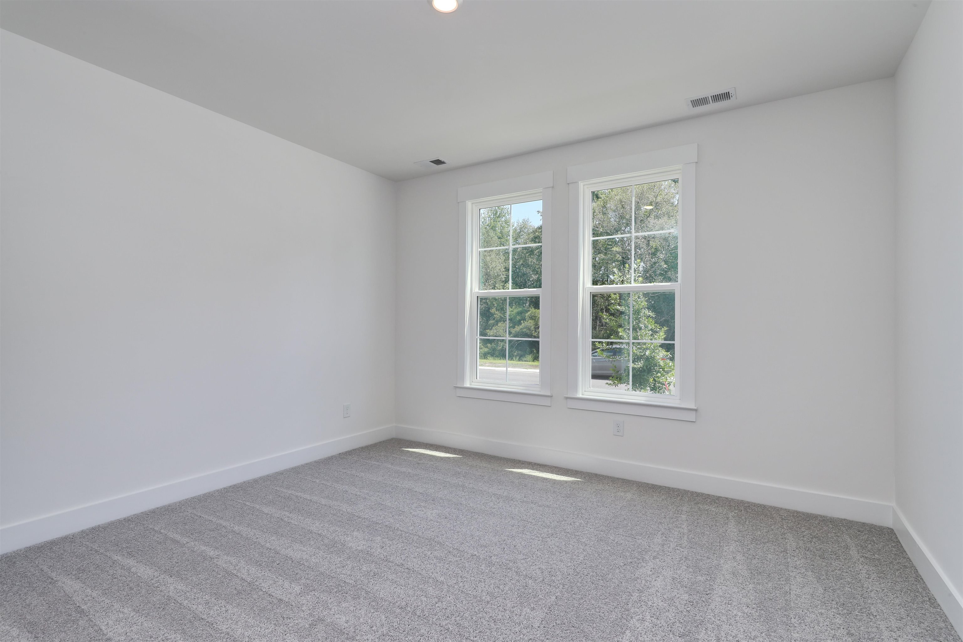 6132 Zoe Way