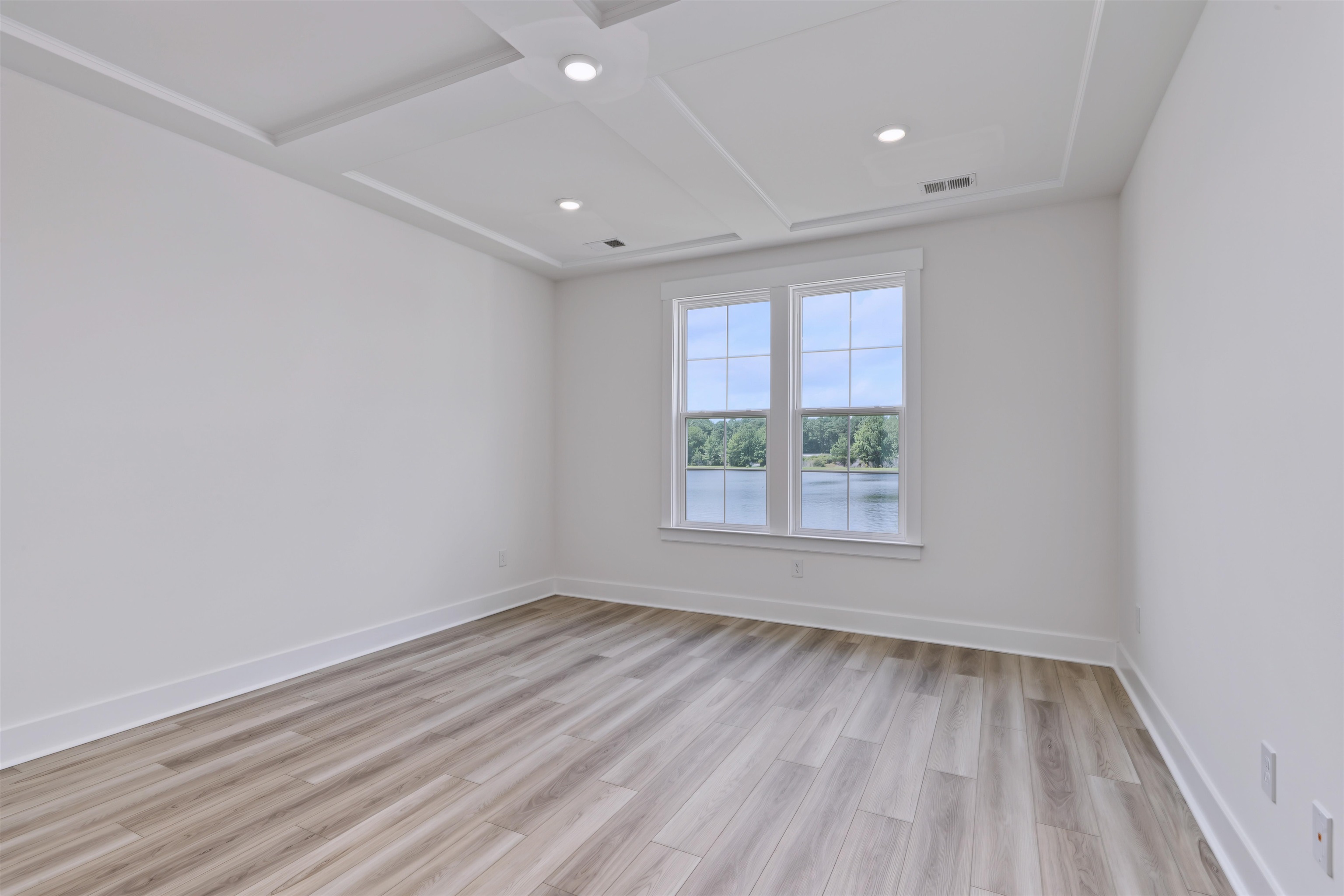 6132 Zoe Way