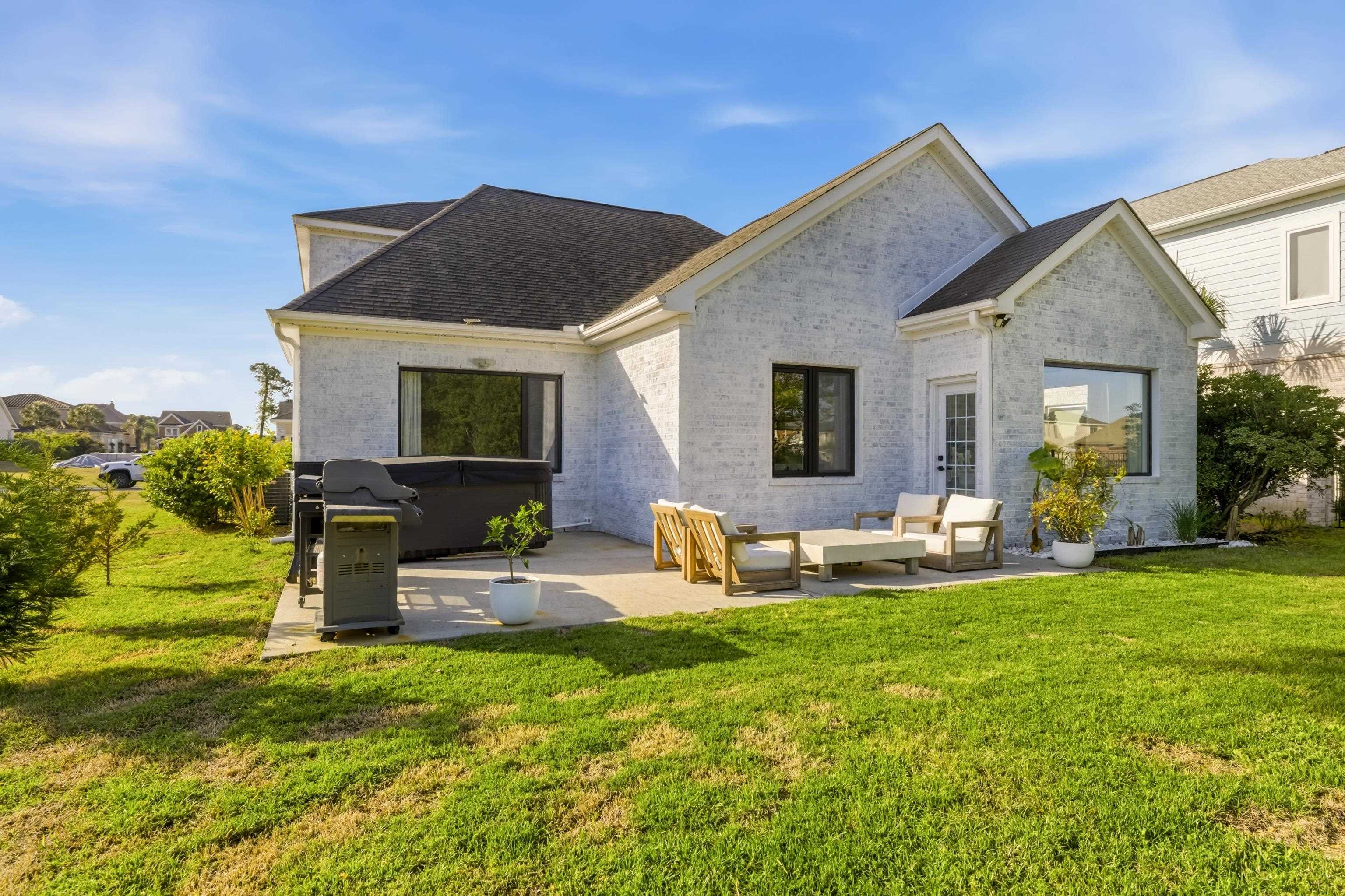 987 Shipmaster Ave.