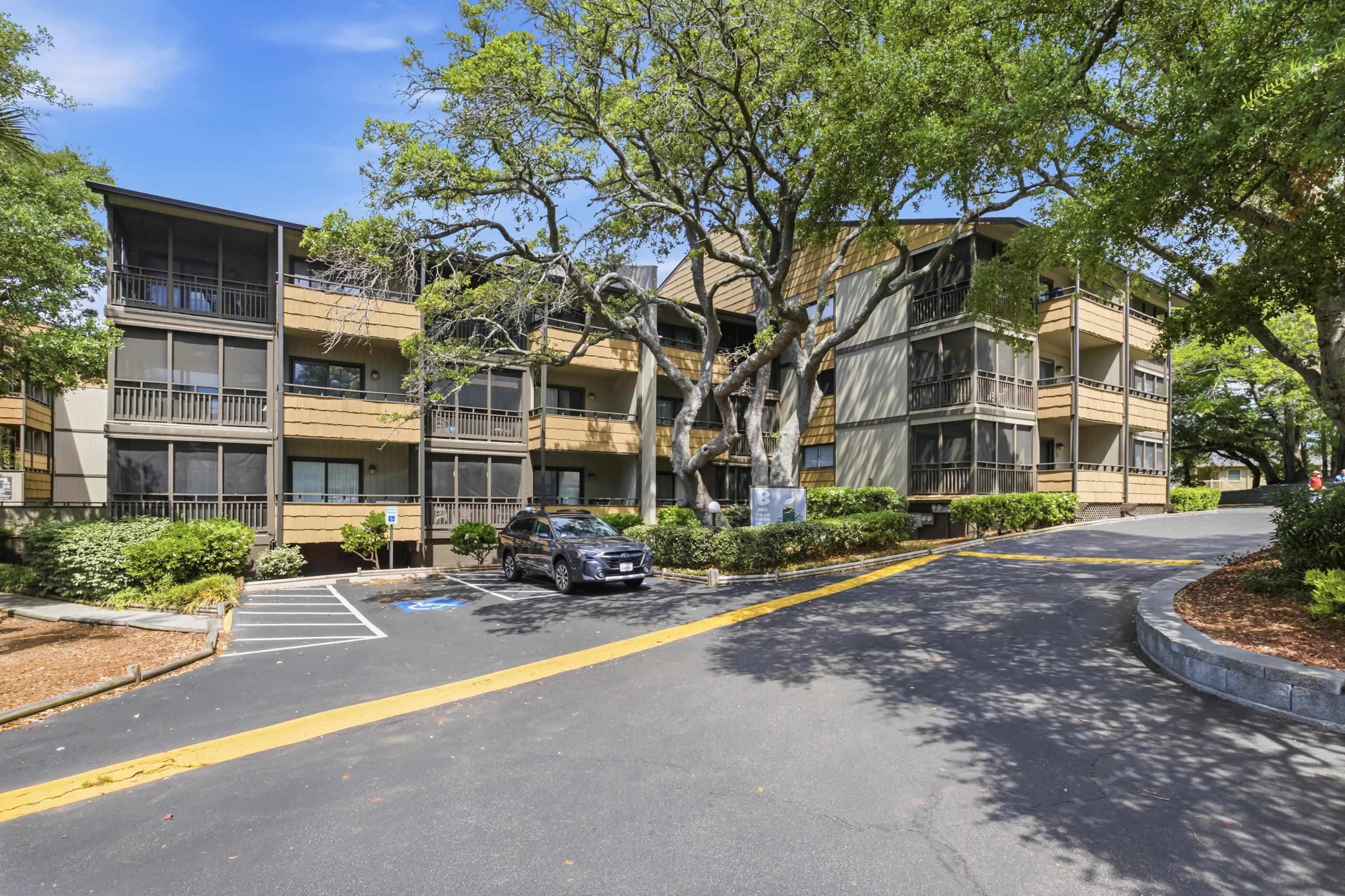 9501 Shore Dr. Unit: B-222