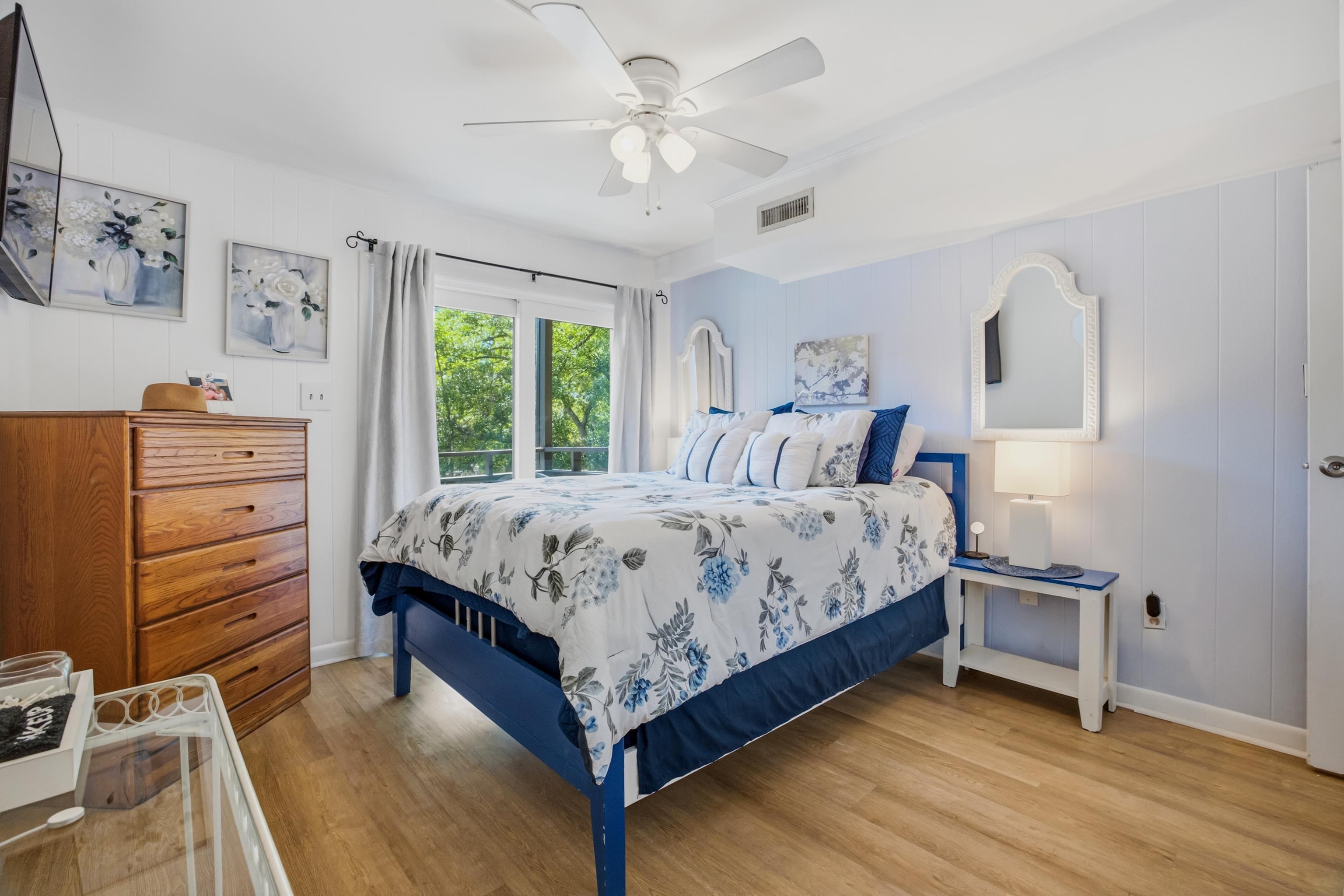 9501 Shore Dr. Unit: B-222