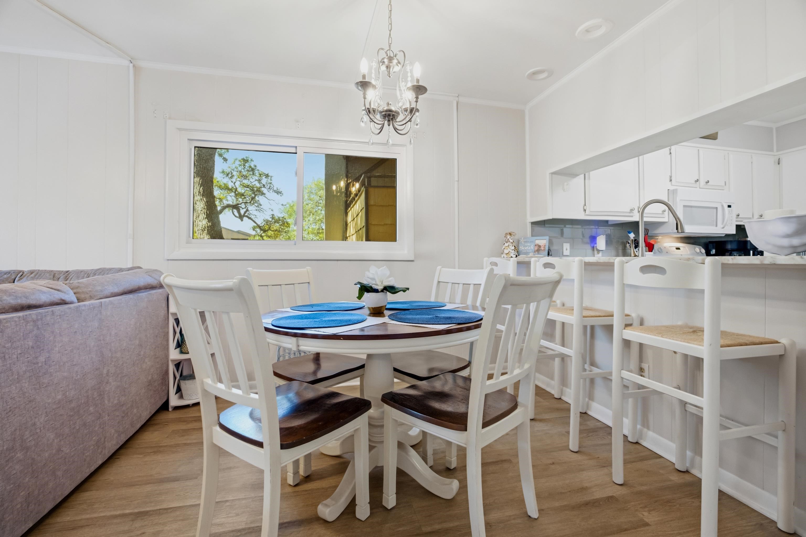 9501 Shore Dr. Unit: B-222