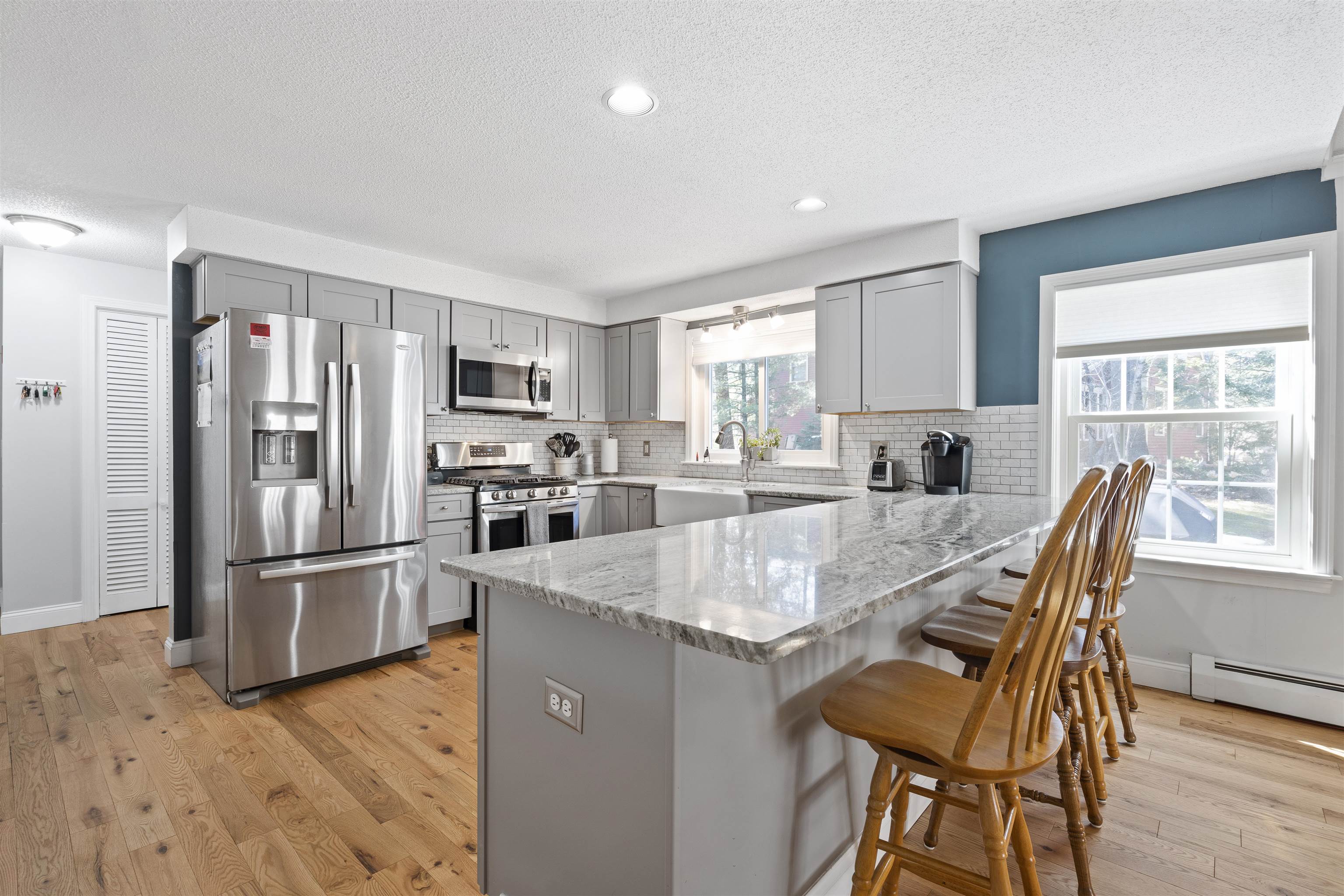 2761 Lake Shore Road Unit: 34