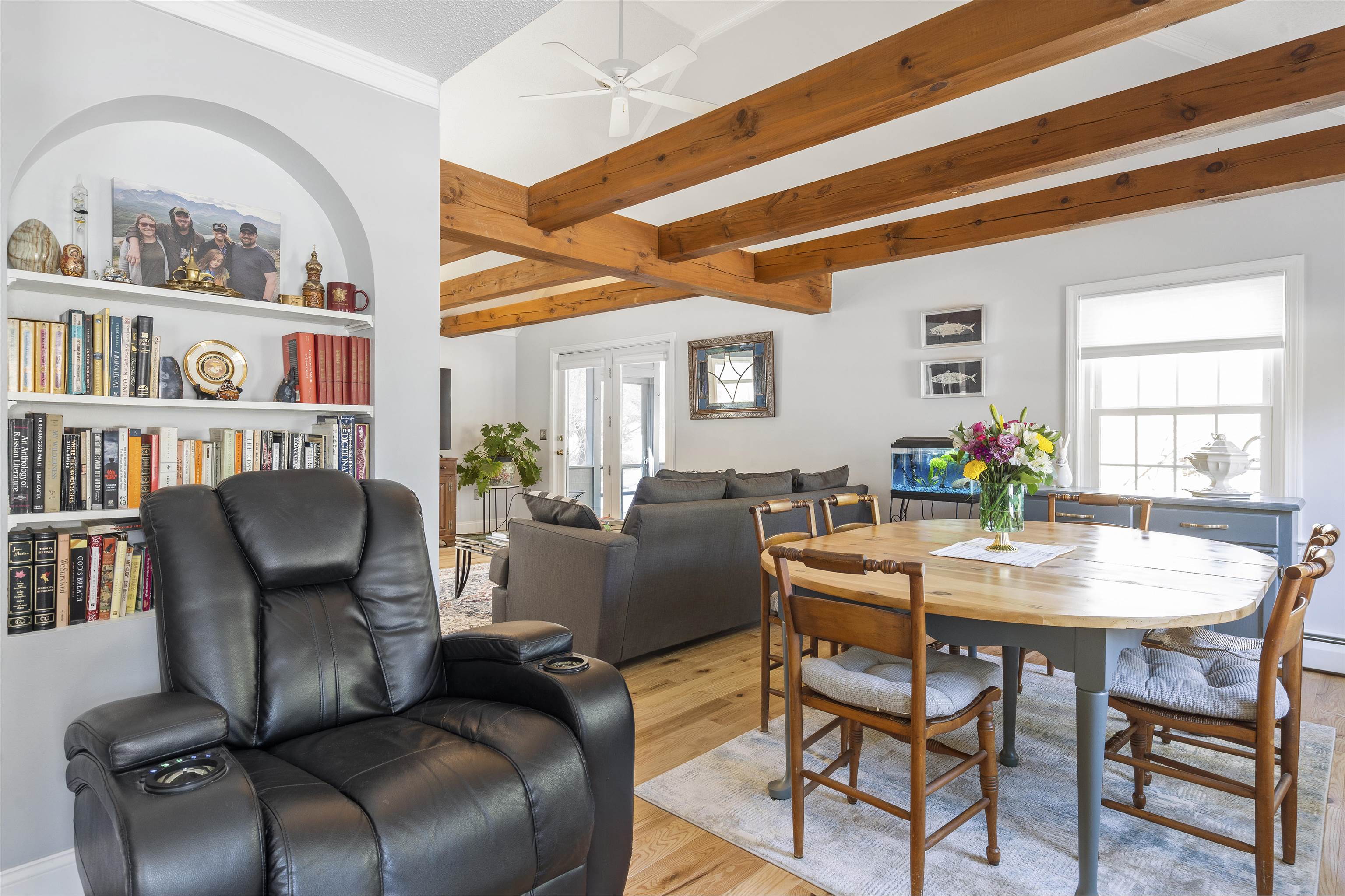 2761 Lake Shore Road Unit: 34