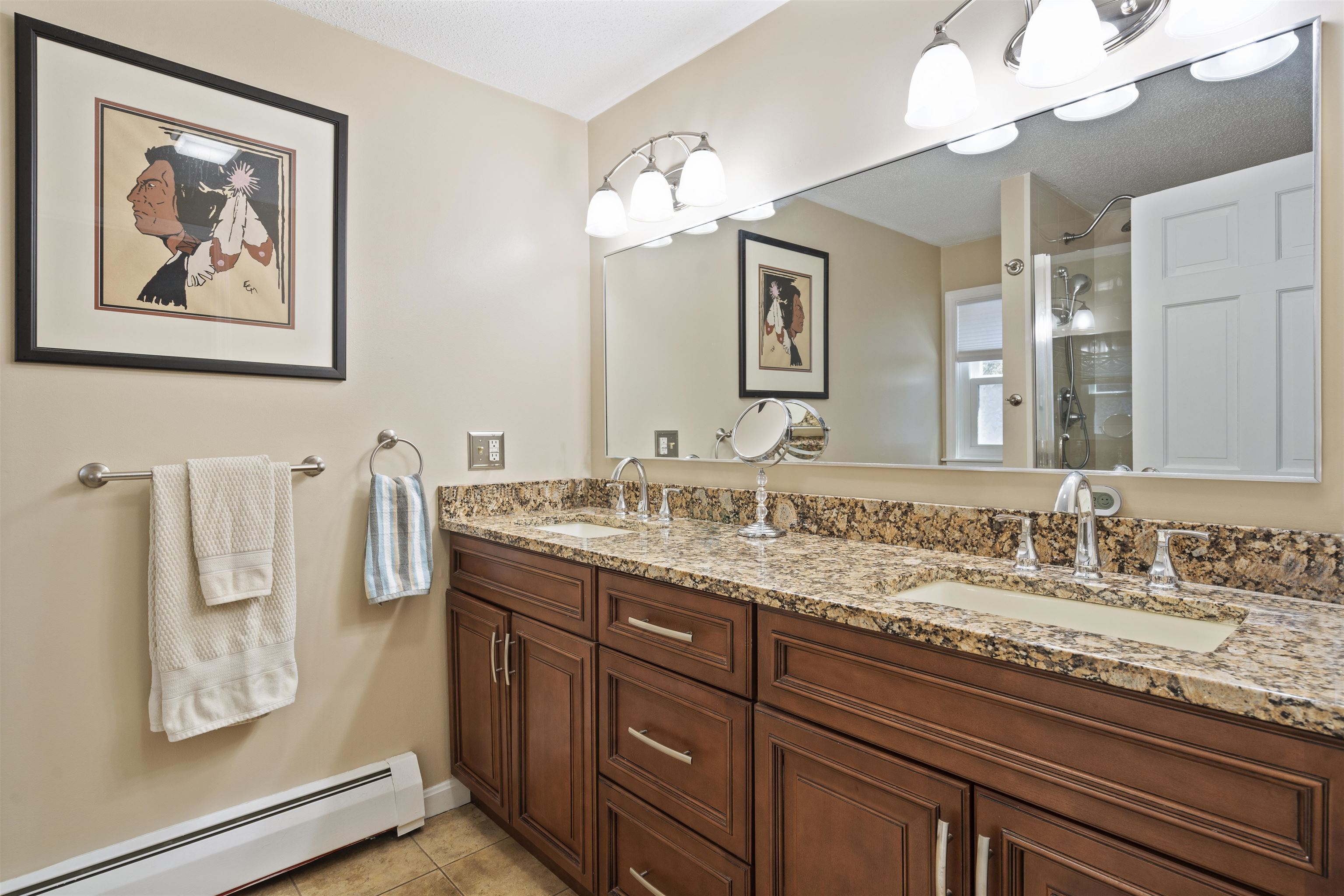 2761 Lake Shore Road Unit: 34