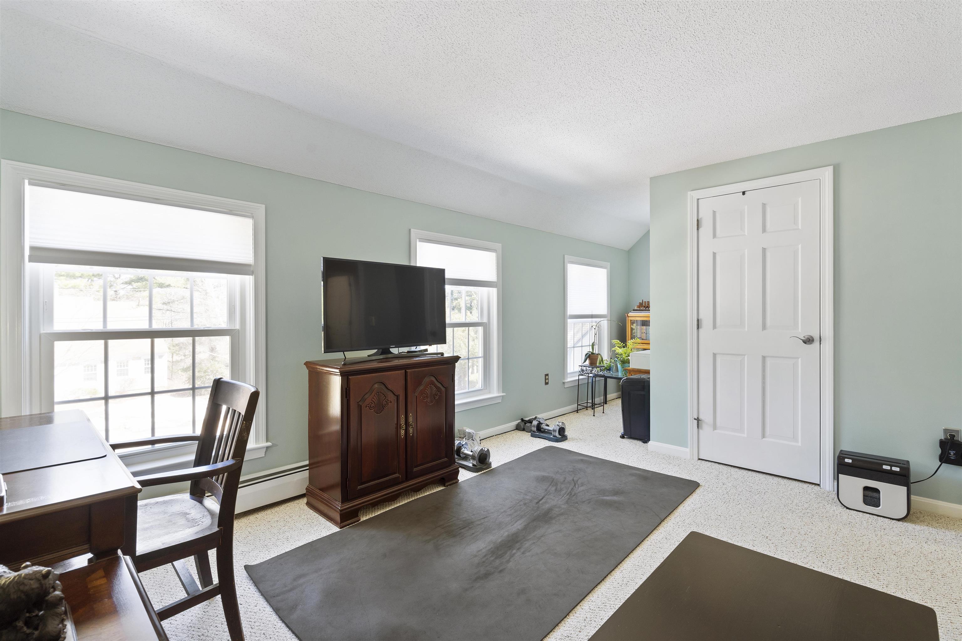 2761 Lake Shore Road Unit: 34