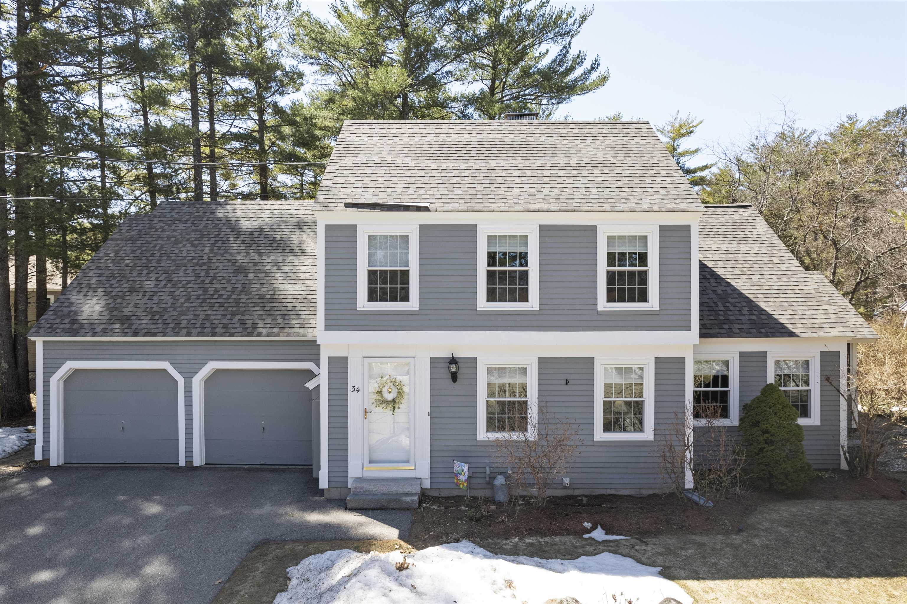 2761 Lake Shore Road Unit: 34