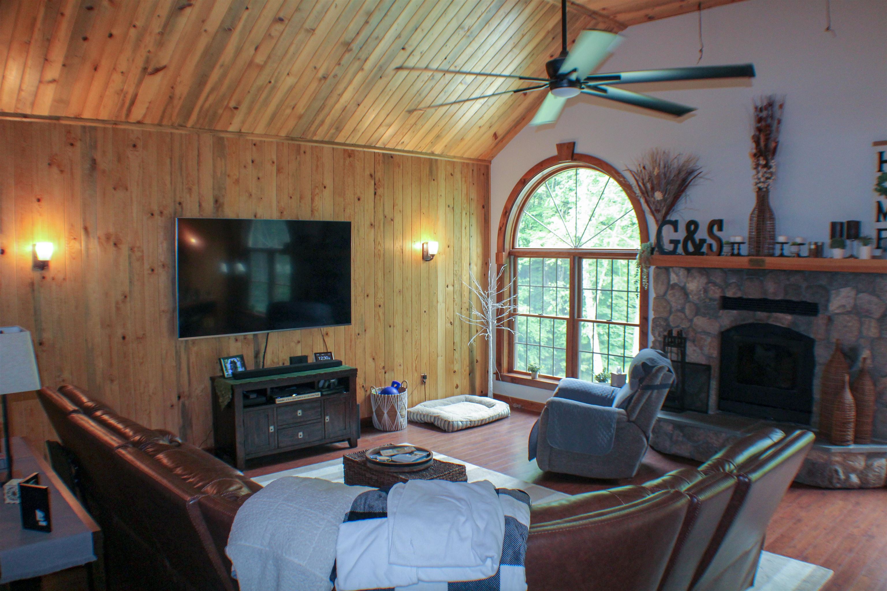 95 Currier Road