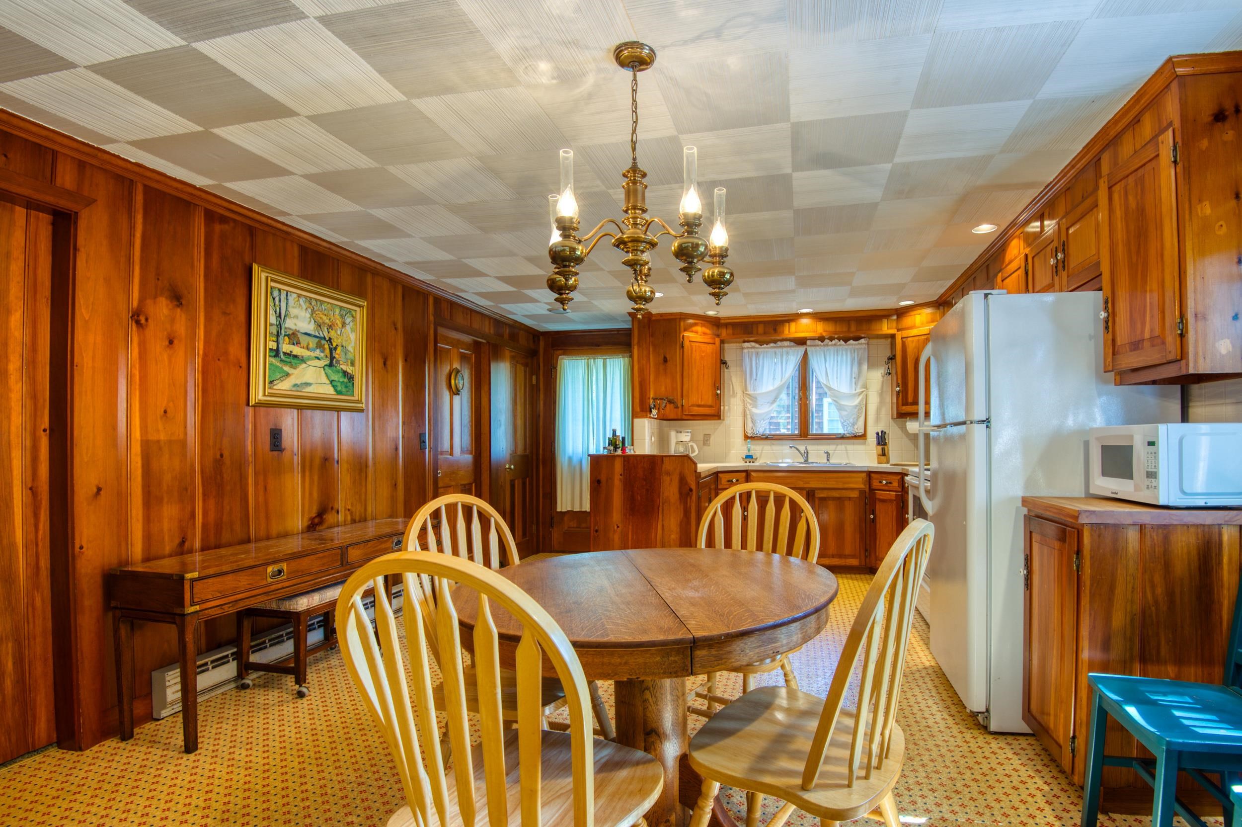 271 W Bay Road