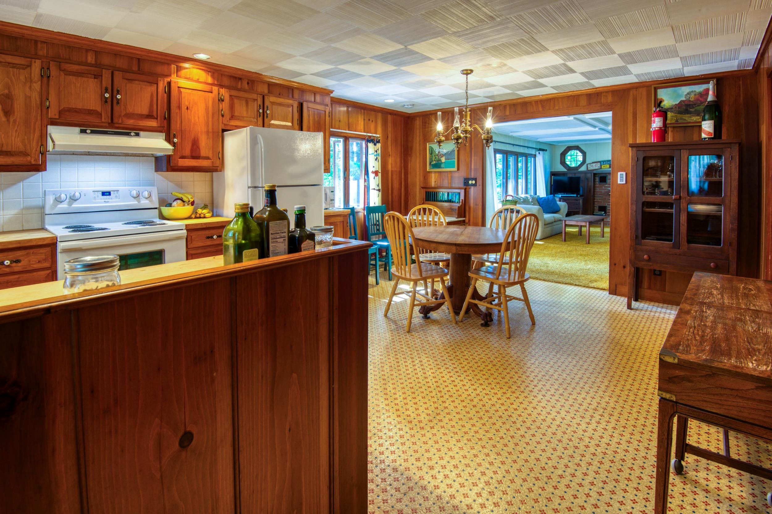 271 W Bay Road