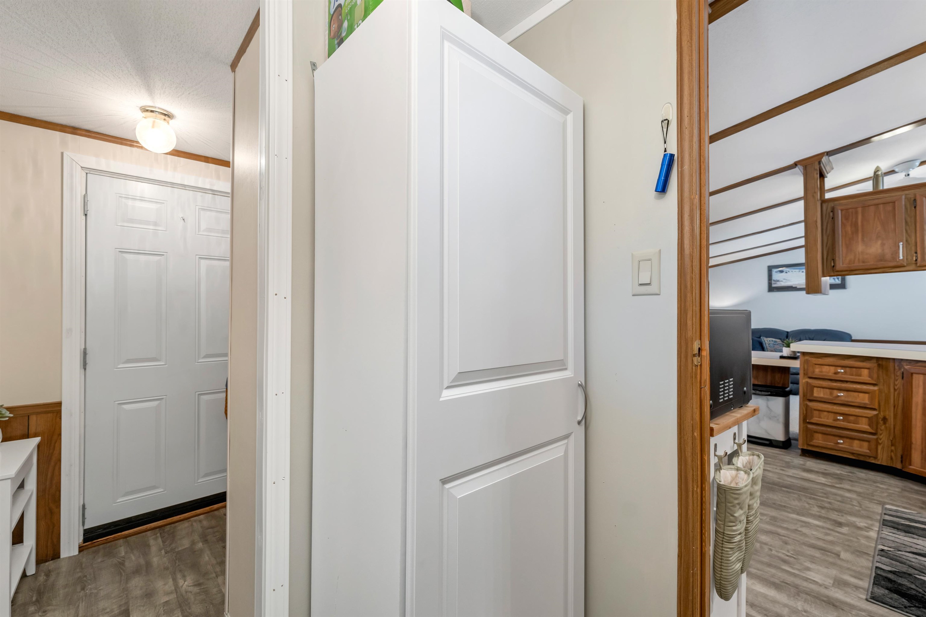 320 Old Lake Shore Road Unit: 11