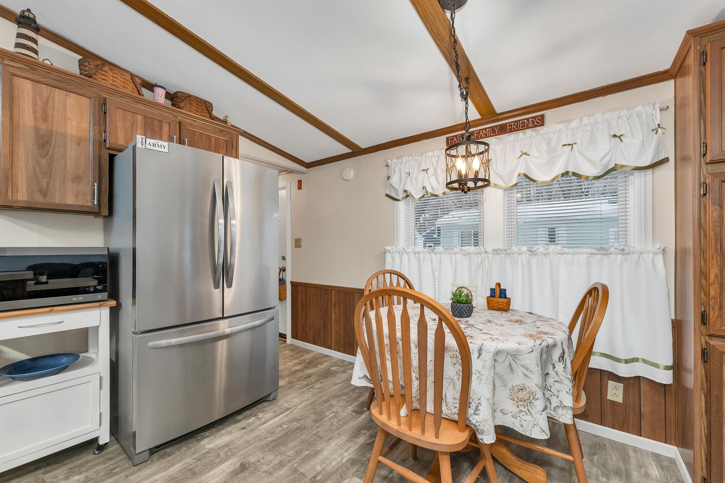 320 Old Lake Shore Road Unit: 11