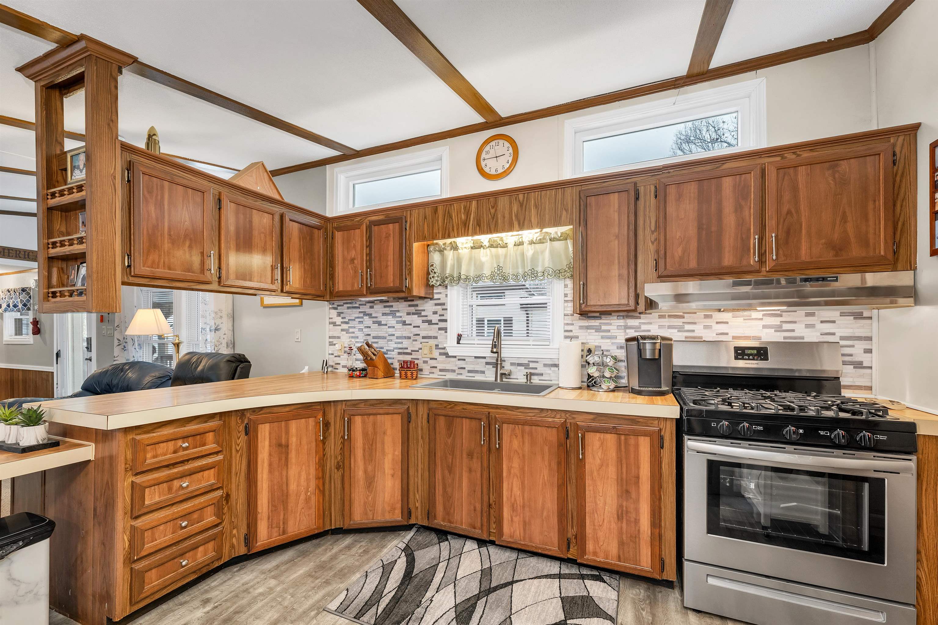 320 Old Lake Shore Road Unit: 11