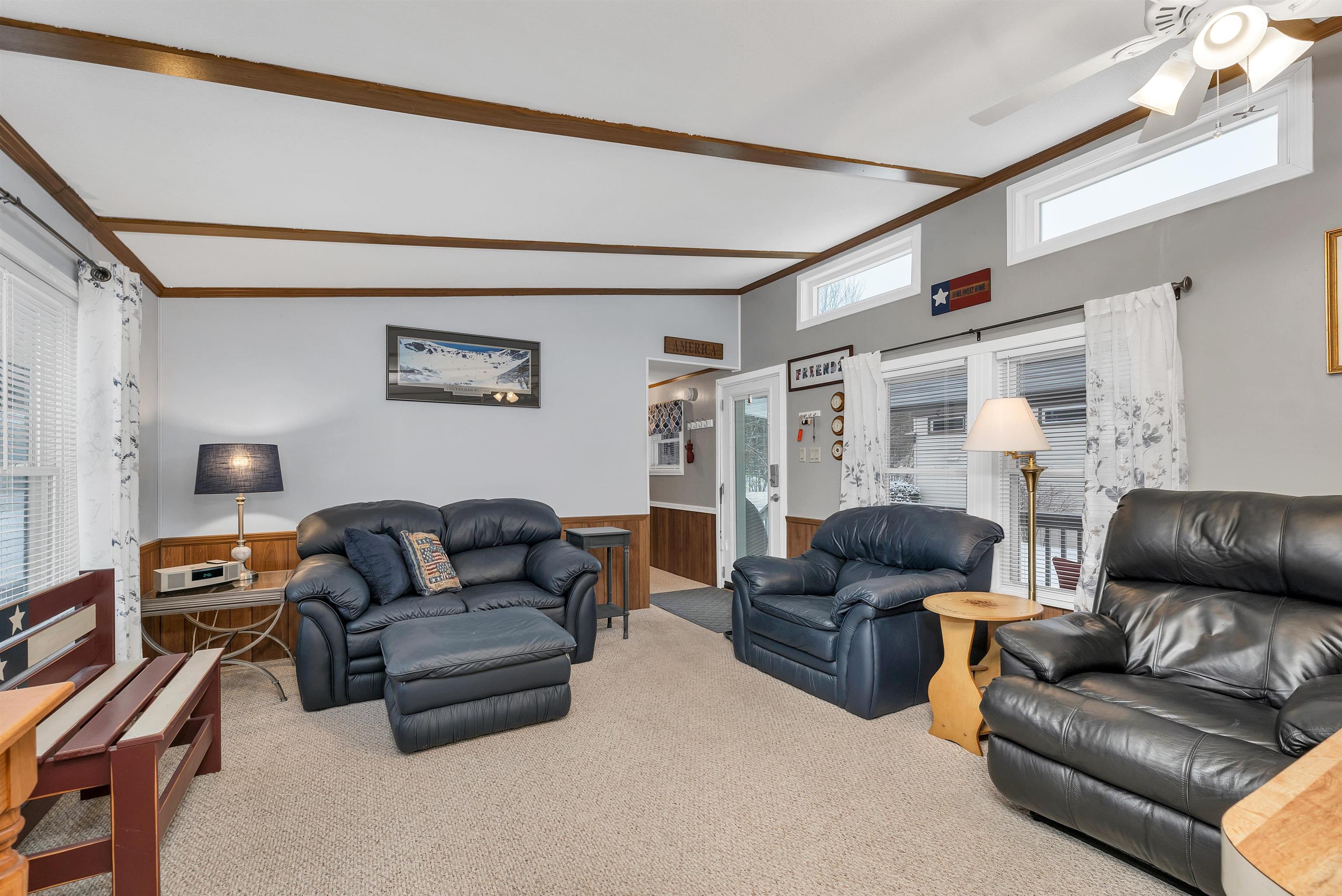 320 Old Lake Shore Road Unit: 11