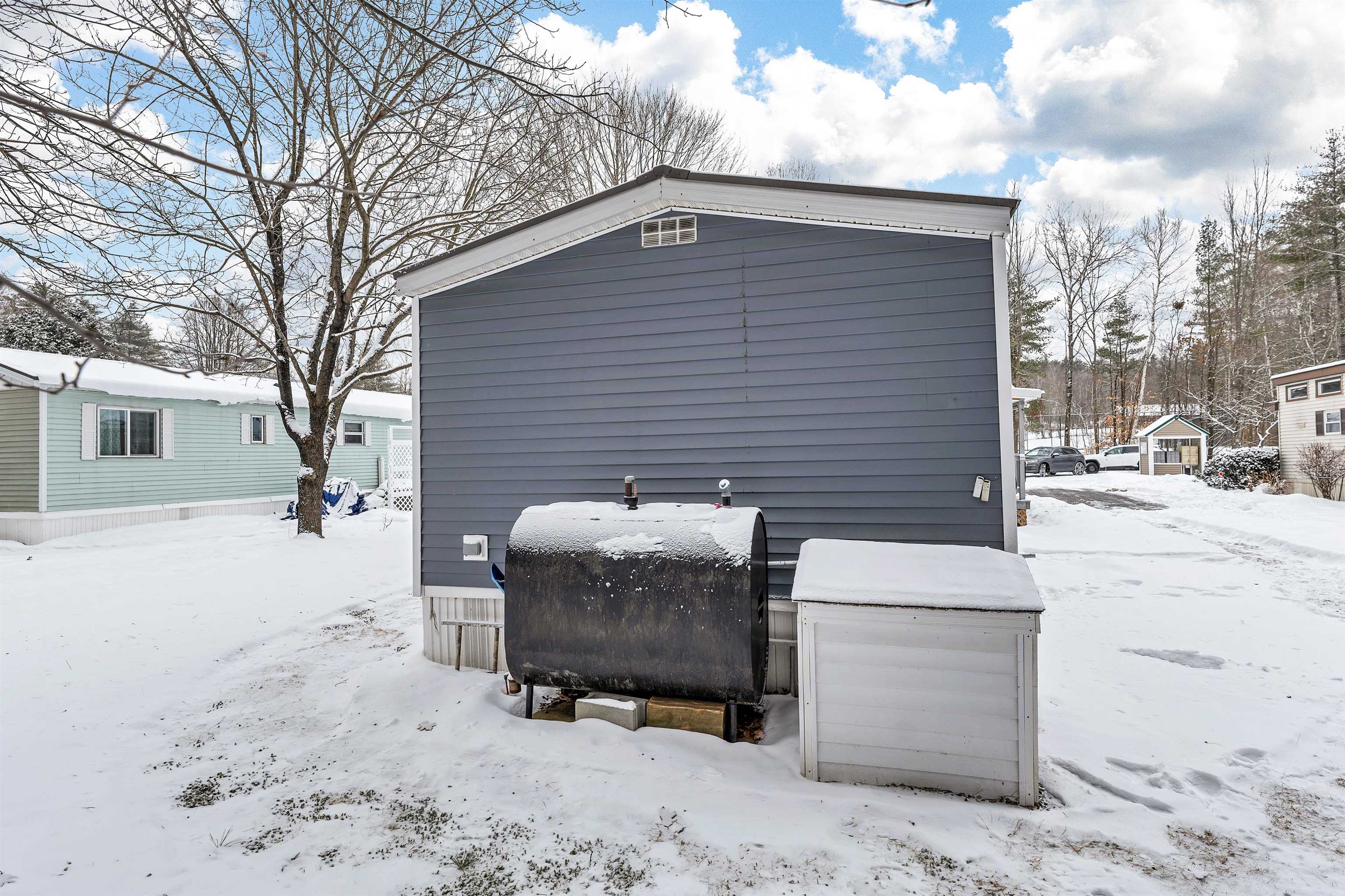 320 Old Lake Shore Road Unit: 11