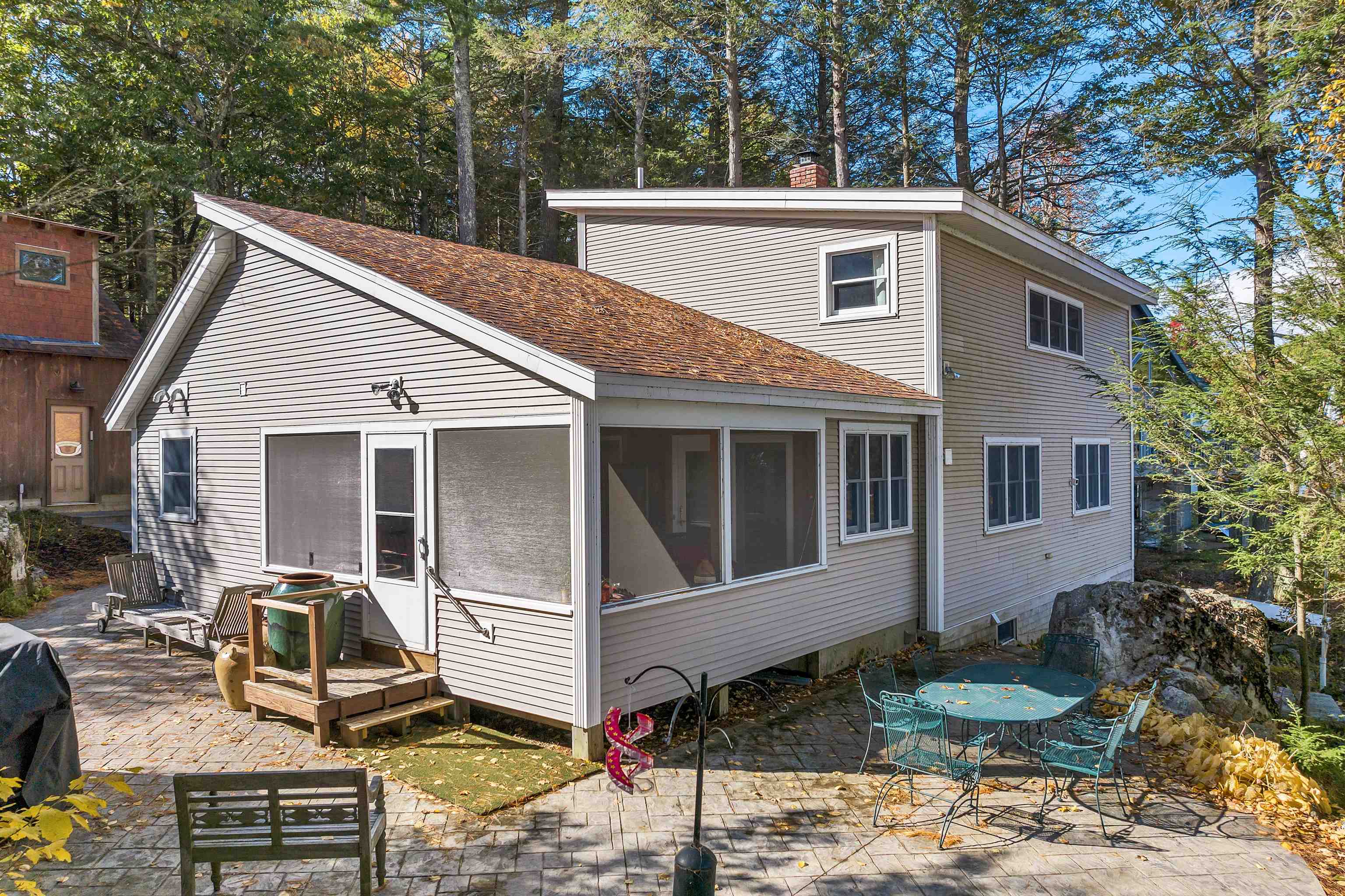 76 Rollins Road