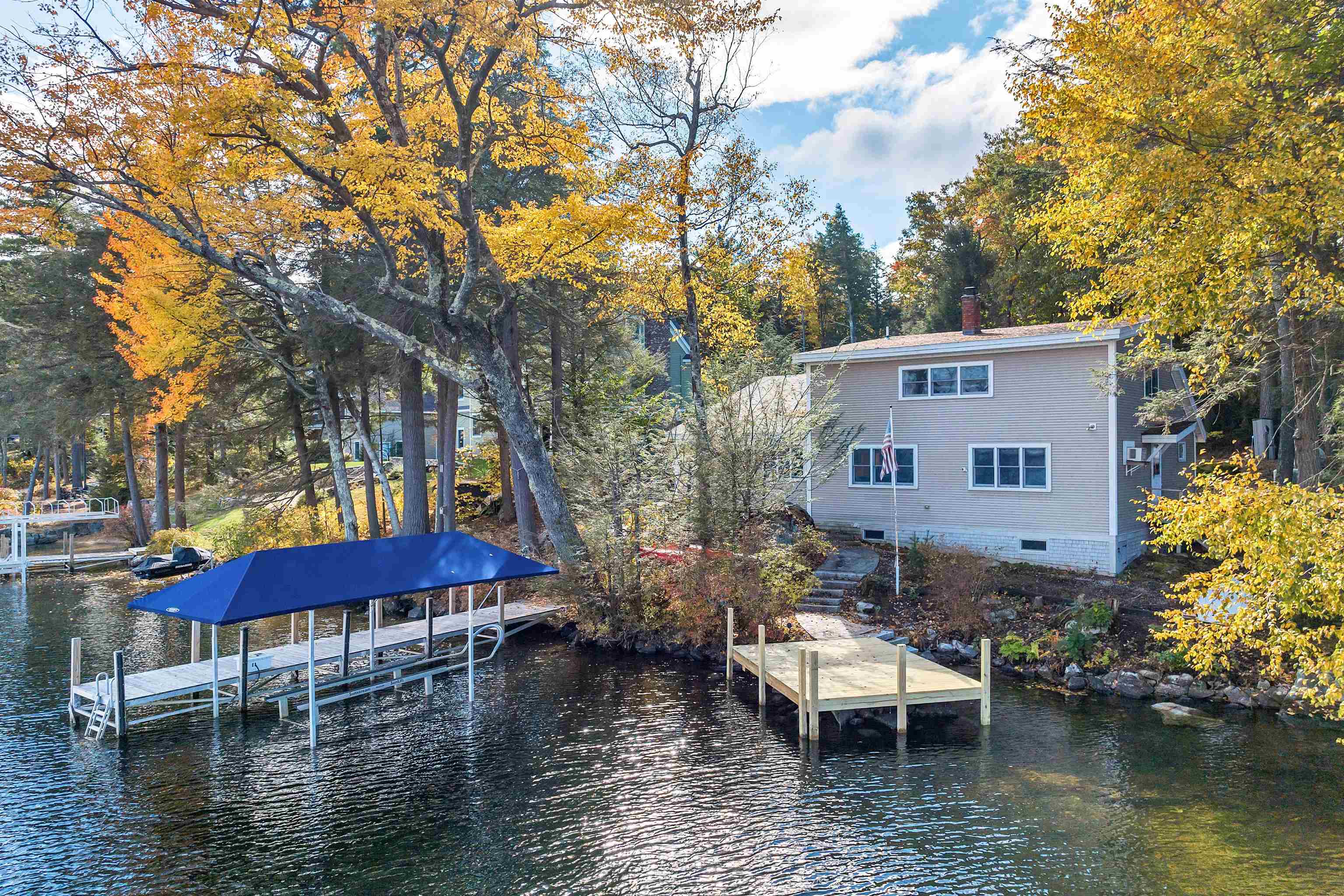 76 Rollins Road