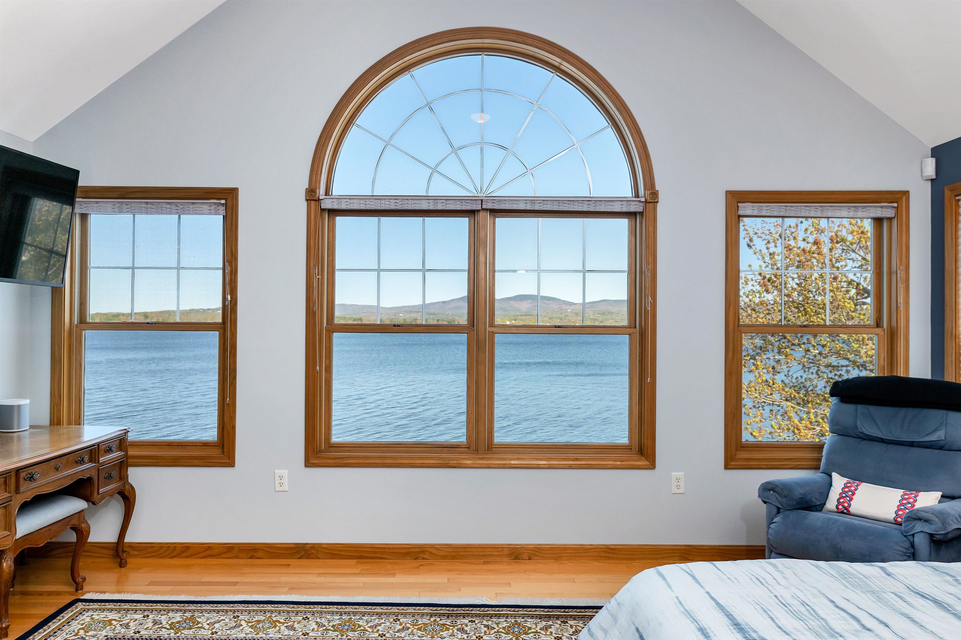 35 Lakeside Drive