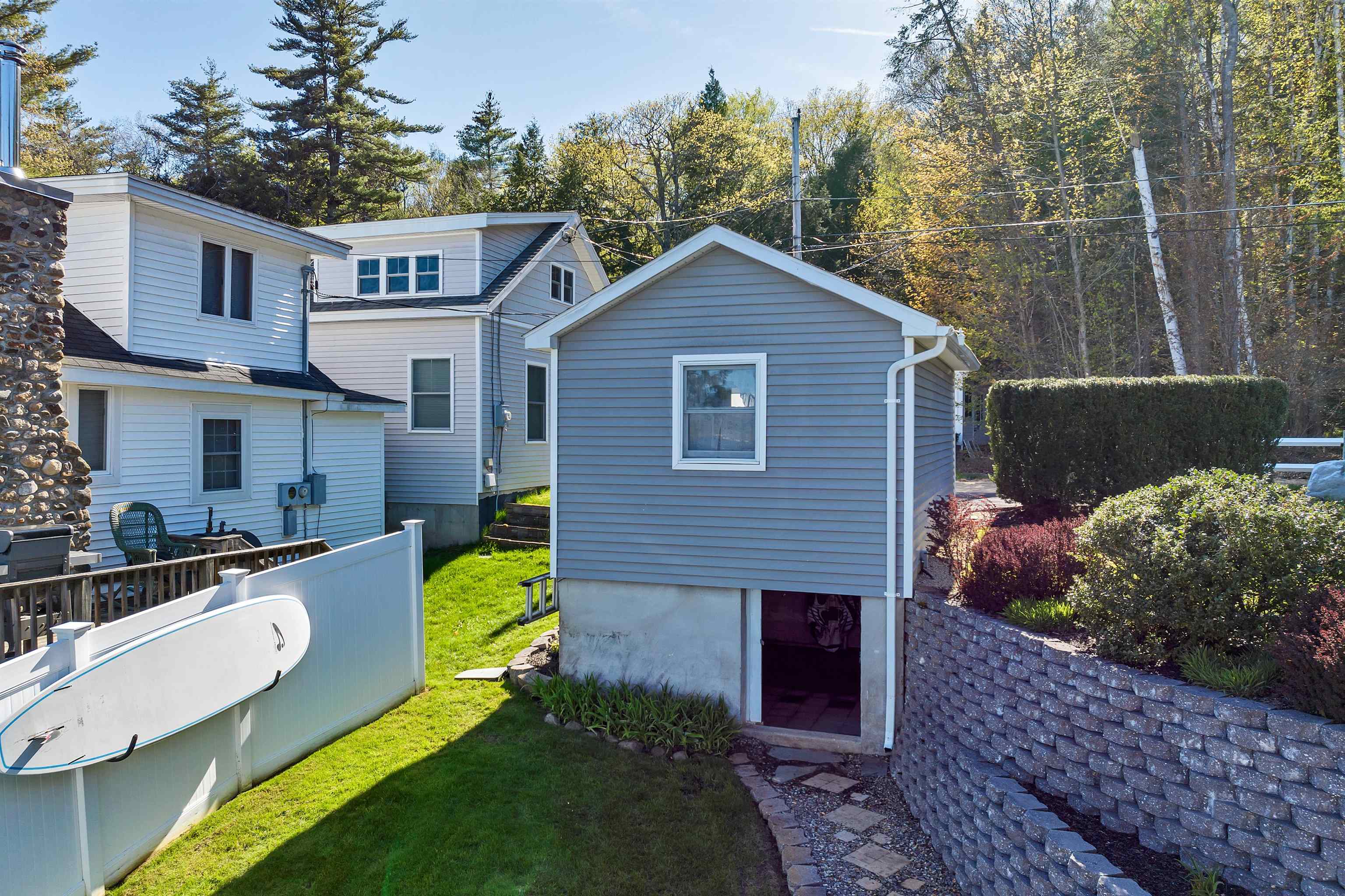 35 Lakeside Drive