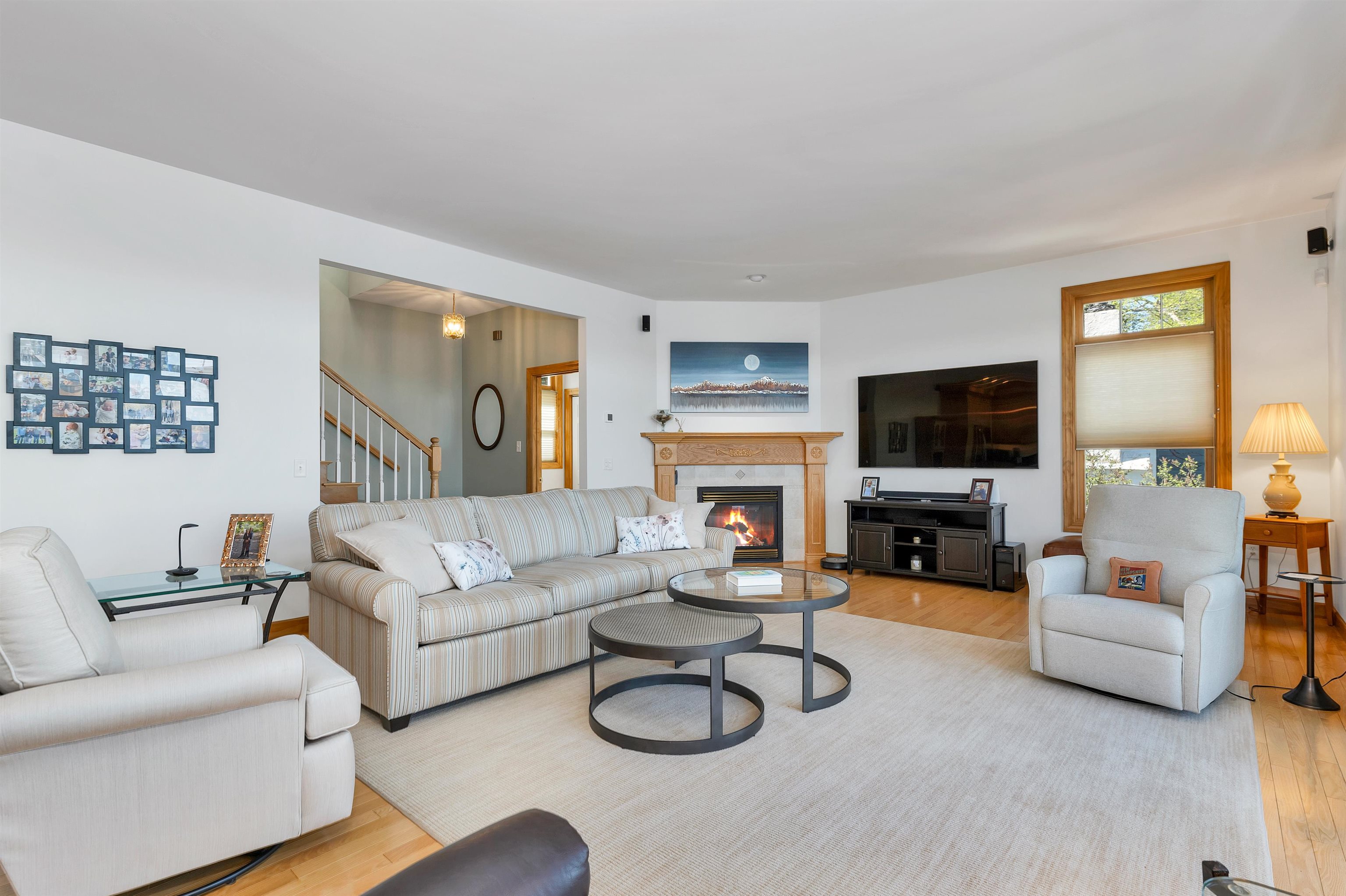 35 Lakeside Drive