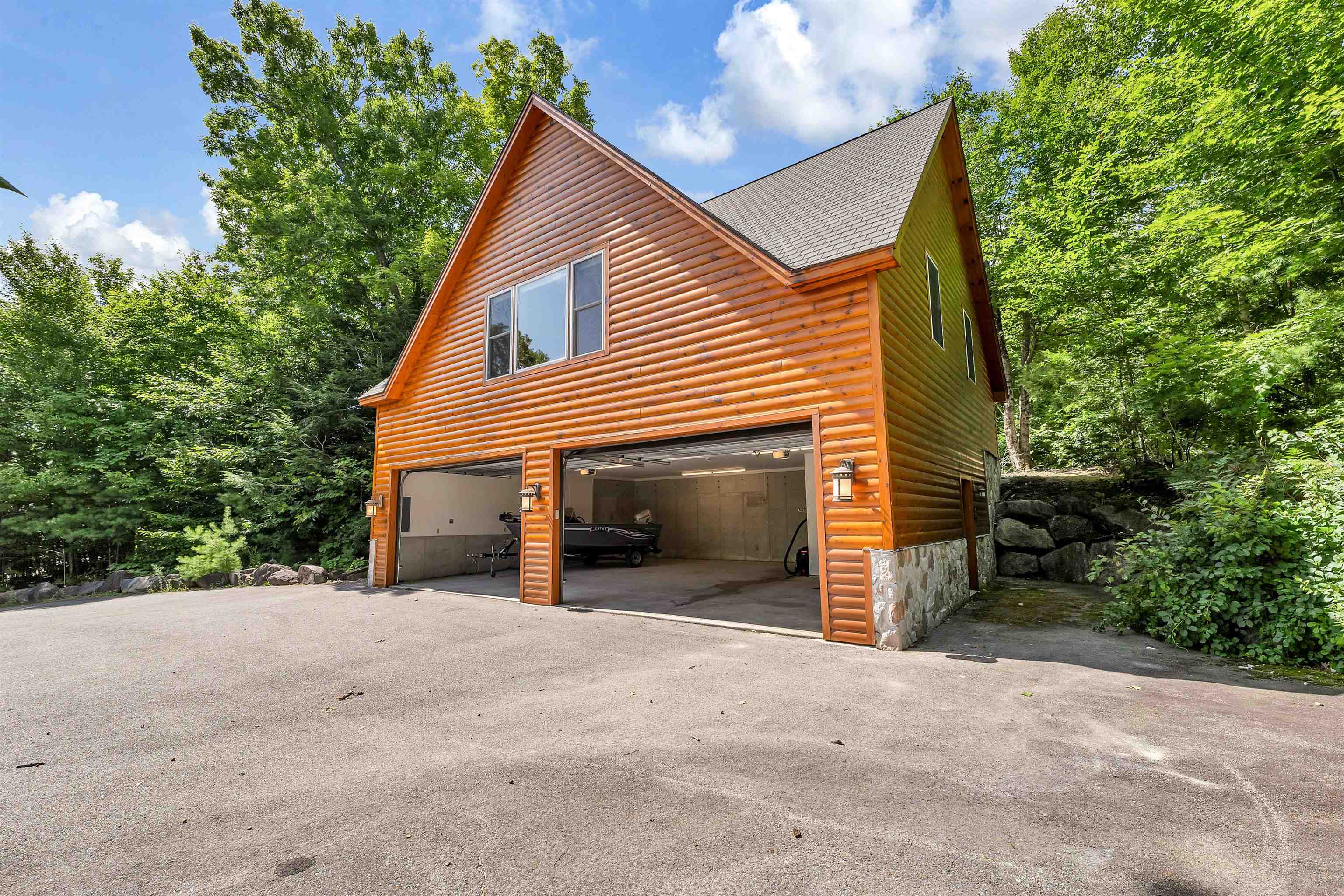 10 Abnaki Lane
